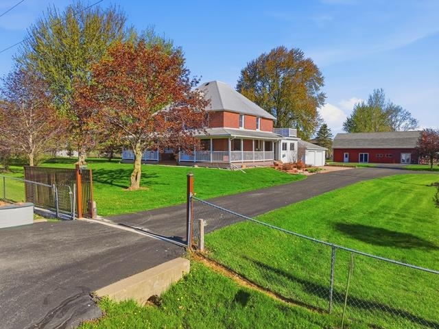 8492 TROUT DRIVE, Marshfield, Wisconsin 54449, 4 Bedrooms Bedrooms, ,2 BathroomsBathrooms,Residential,For Sale,8492 TROUT DRIVE,22505722
