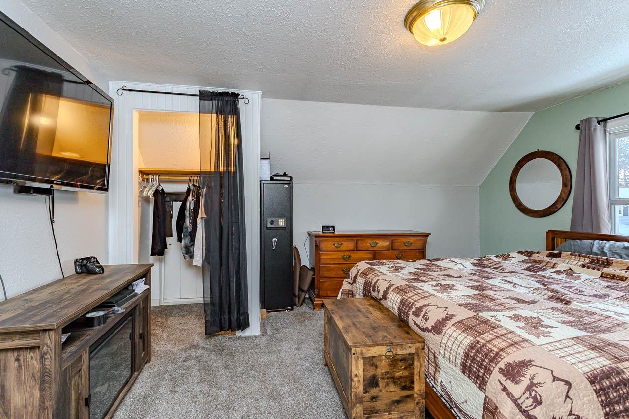 617 N COTTAGE STREET, Merrill, Wisconsin 54452, 3 Bedrooms Bedrooms, ,1 BathroomBathrooms,Residential,For Sale,617 N COTTAGE STREET,22505727