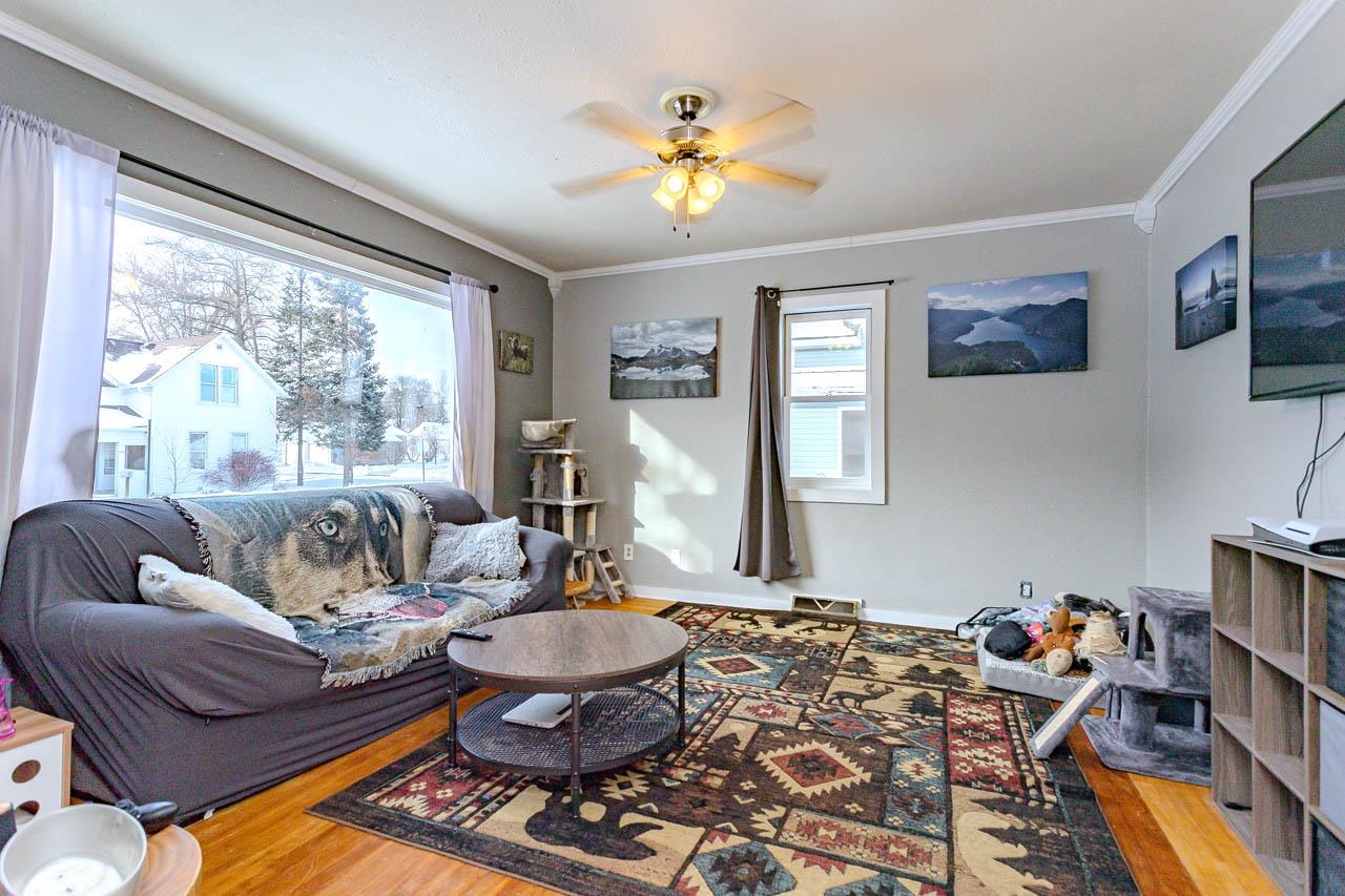 617 N COTTAGE STREET, Merrill, Wisconsin 54452, 3 Bedrooms Bedrooms, ,1 BathroomBathrooms,Residential,For Sale,617 N COTTAGE STREET,22505727