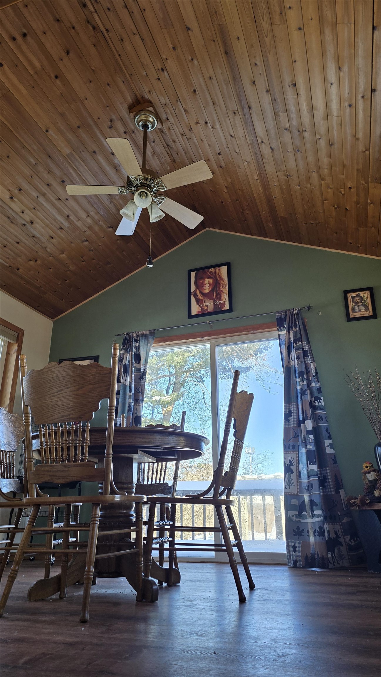 911 PEPPER AVENUE, Wisconsin Rapids, Wisconsin 54494, 2 Bedrooms Bedrooms, ,1 BathroomBathrooms,Residential,For Sale,911 PEPPER AVENUE,22505751