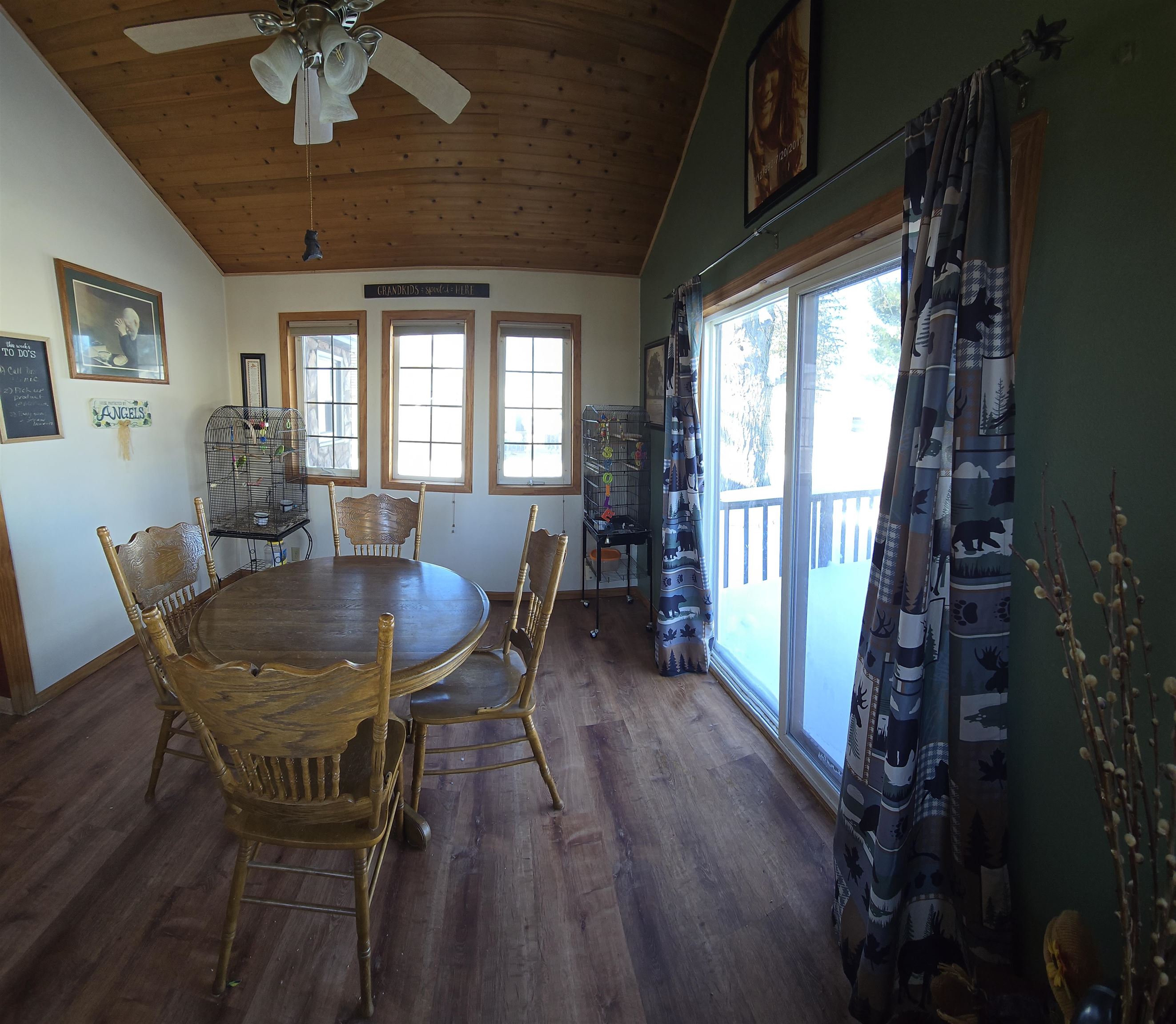 911 PEPPER AVENUE, Wisconsin Rapids, Wisconsin 54494, 2 Bedrooms Bedrooms, ,1 BathroomBathrooms,Residential,For Sale,911 PEPPER AVENUE,22505751