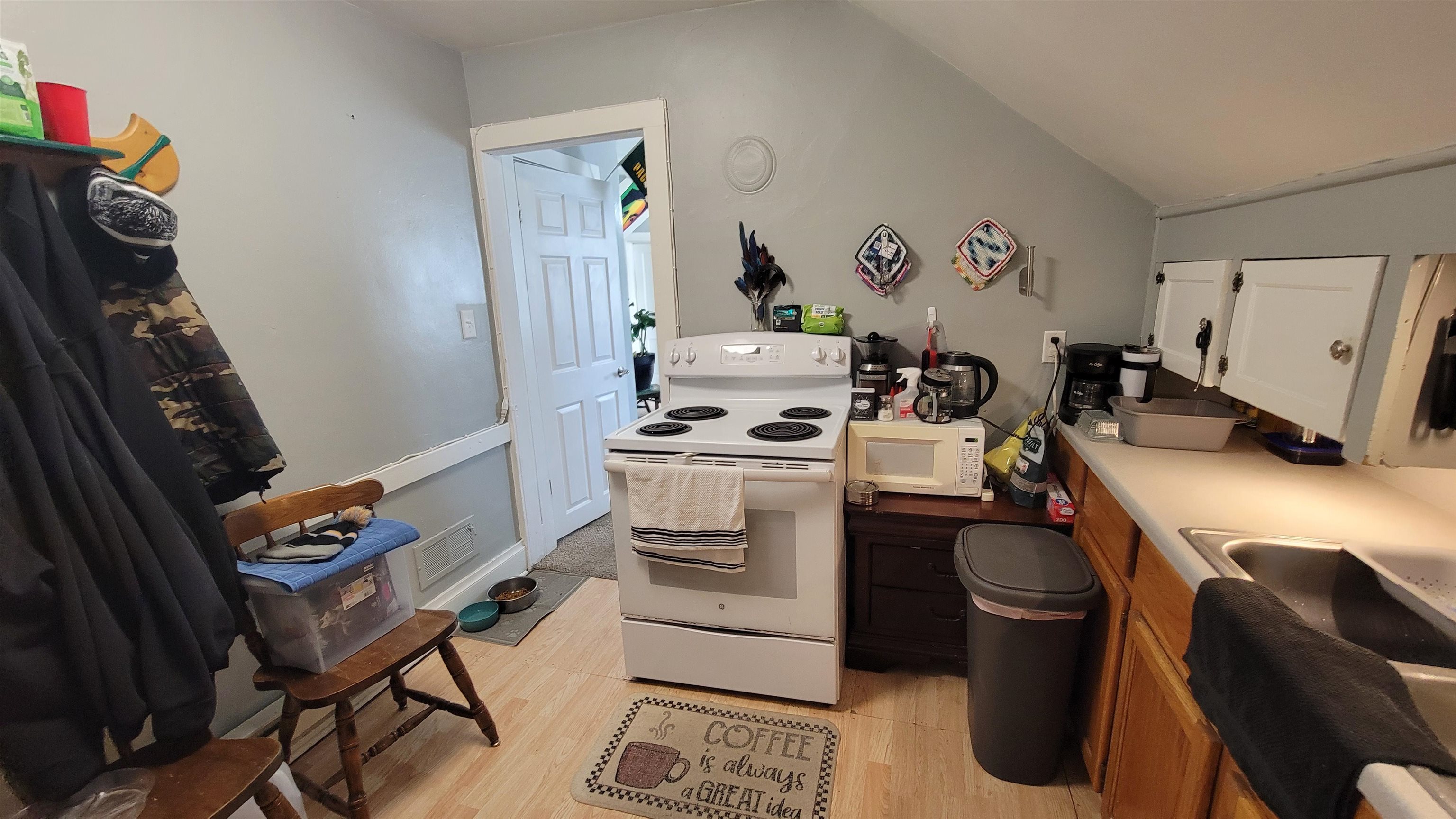 206 10TH AVENUE, Antigo, Wisconsin 54409, 1 Bedroom Bedrooms, ,1 BathroomBathrooms,Multi-family,For Sale,206 10TH AVENUE,22505756