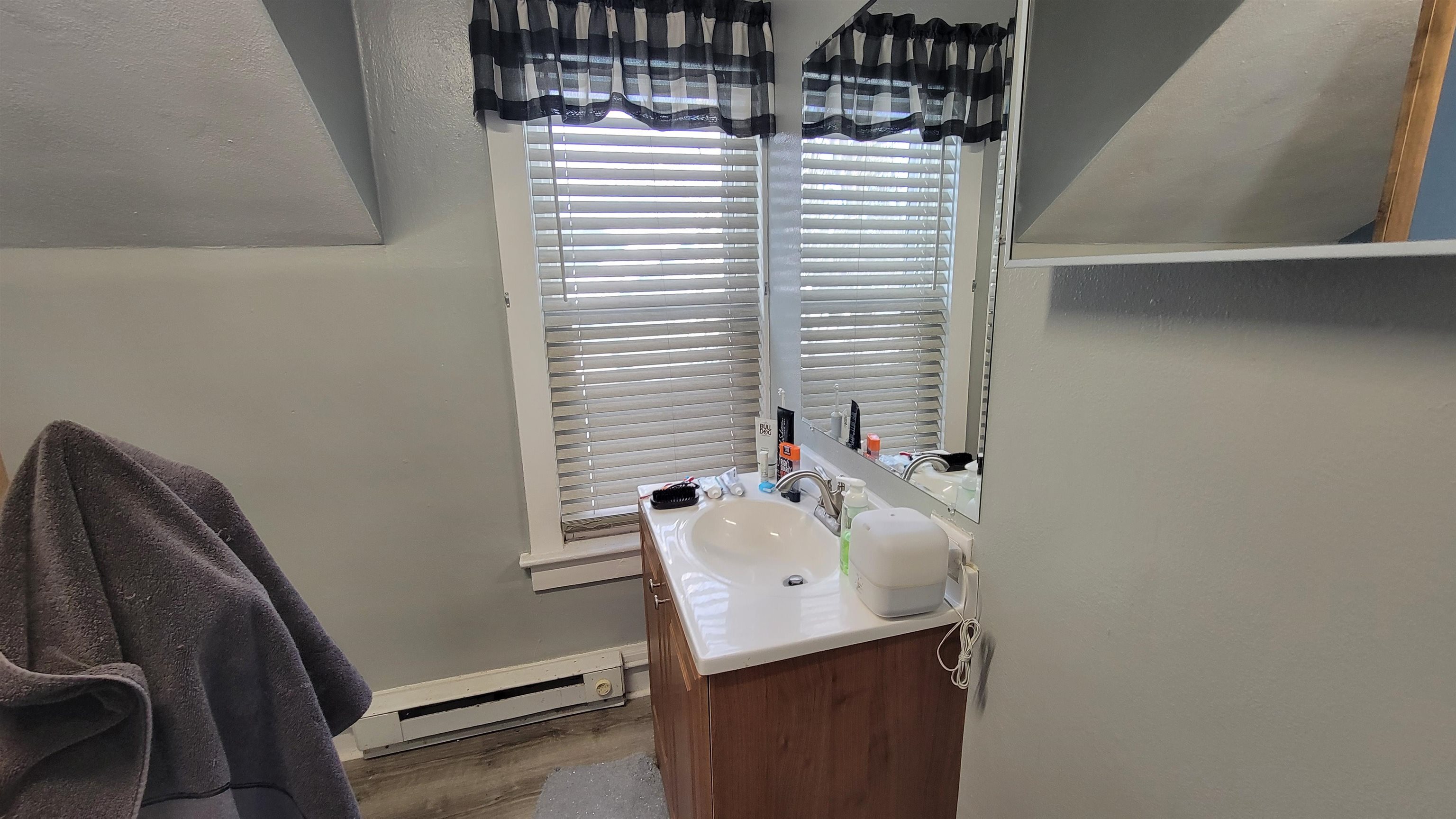 206 10TH AVENUE, Antigo, Wisconsin 54409, 1 Bedroom Bedrooms, ,1 BathroomBathrooms,Multi-family,For Sale,206 10TH AVENUE,22505756