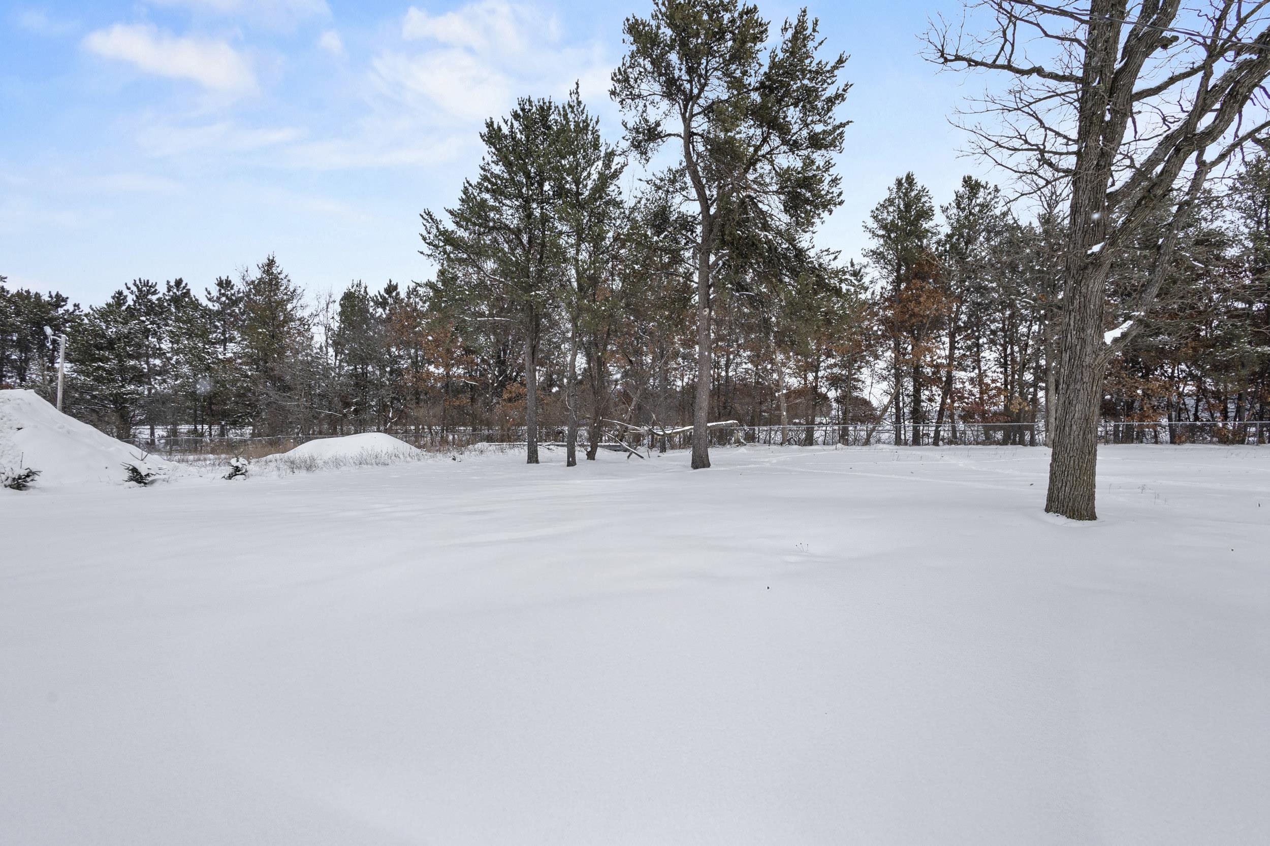 4050 KENNEDY DRIVE, Stevens Point, Wisconsin 54481, 3 Bedrooms Bedrooms, ,1 BathroomBathrooms,Residential,For Sale,4050 KENNEDY DRIVE,22505757