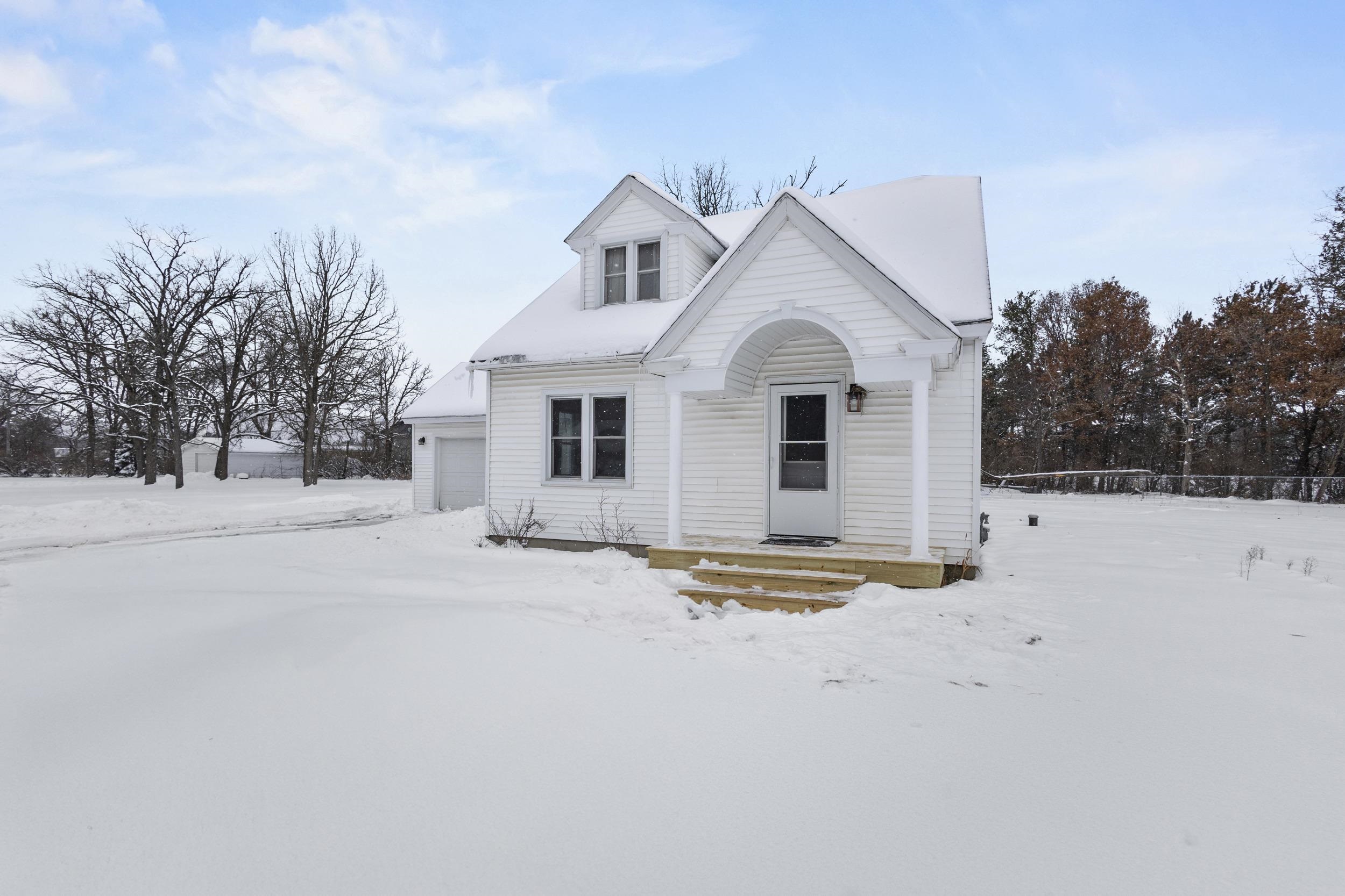 4050 KENNEDY DRIVE, Stevens Point, Wisconsin 54481, 3 Bedrooms Bedrooms, ,1 BathroomBathrooms,Residential,For Sale,4050 KENNEDY DRIVE,22505757
