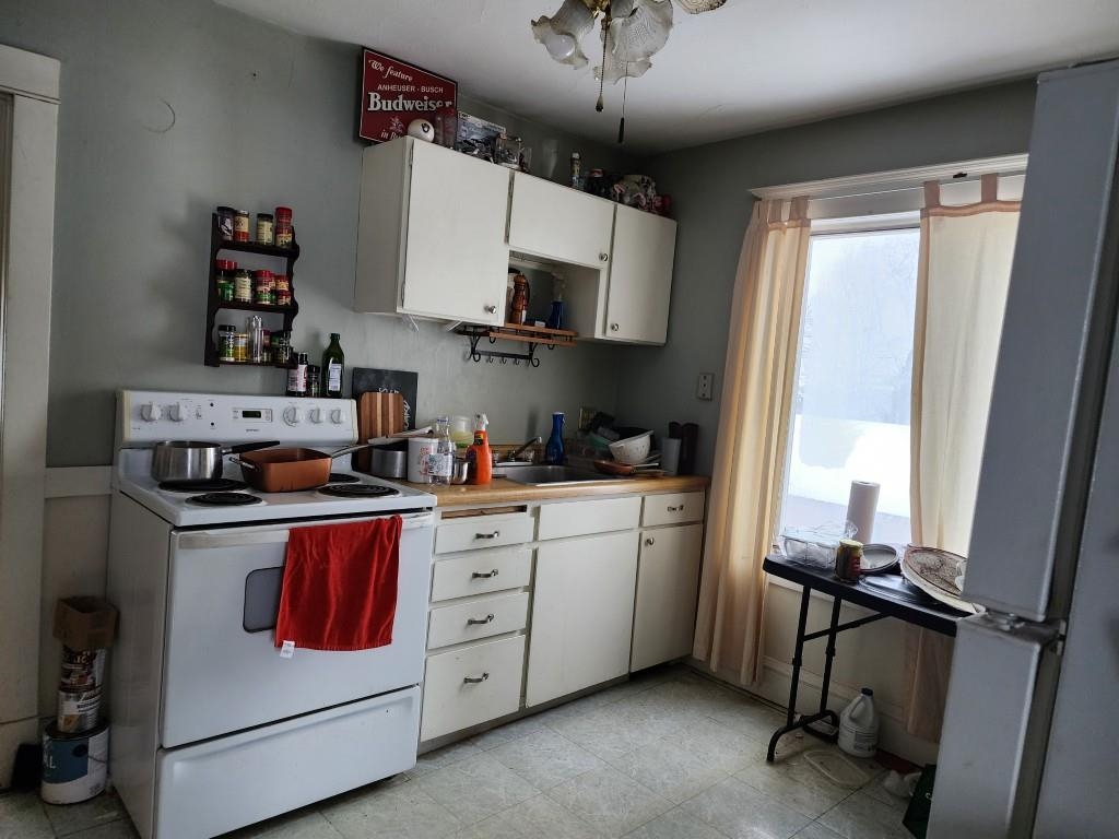 1118 MASON STREET, Schofield, Wisconsin 54476, 2 Bedrooms Bedrooms, 5 Rooms Rooms,1 BathroomBathrooms,Multi-family,For Sale,1118 MASON STREET,22505768