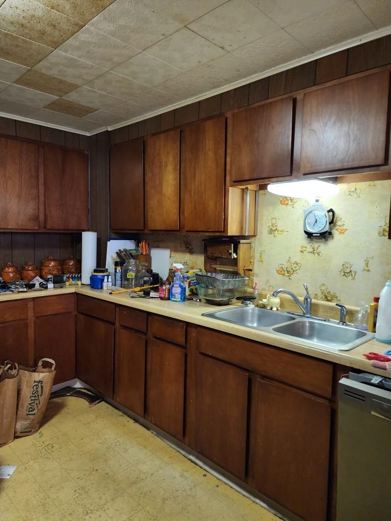 1118 MASON STREET, Schofield, Wisconsin 54476, 2 Bedrooms Bedrooms, 5 Rooms Rooms,1 BathroomBathrooms,Multi-family,For Sale,1118 MASON STREET,22505768