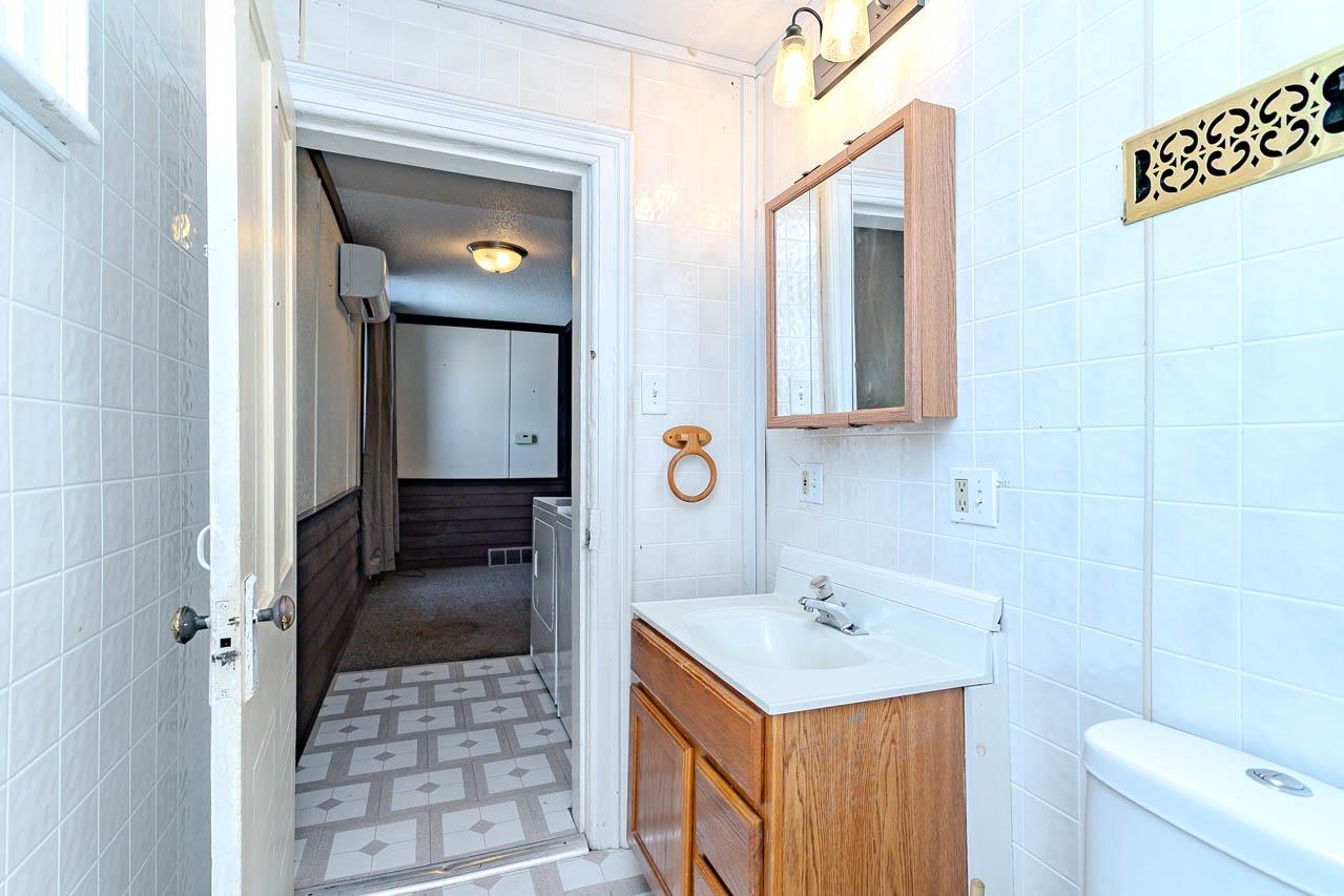 1706 E 1ST STREET, Merrill, Wisconsin 54452, 3 Bedrooms Bedrooms, ,2 BathroomsBathrooms,Residential,For Sale,1706 E 1ST STREET,22505782