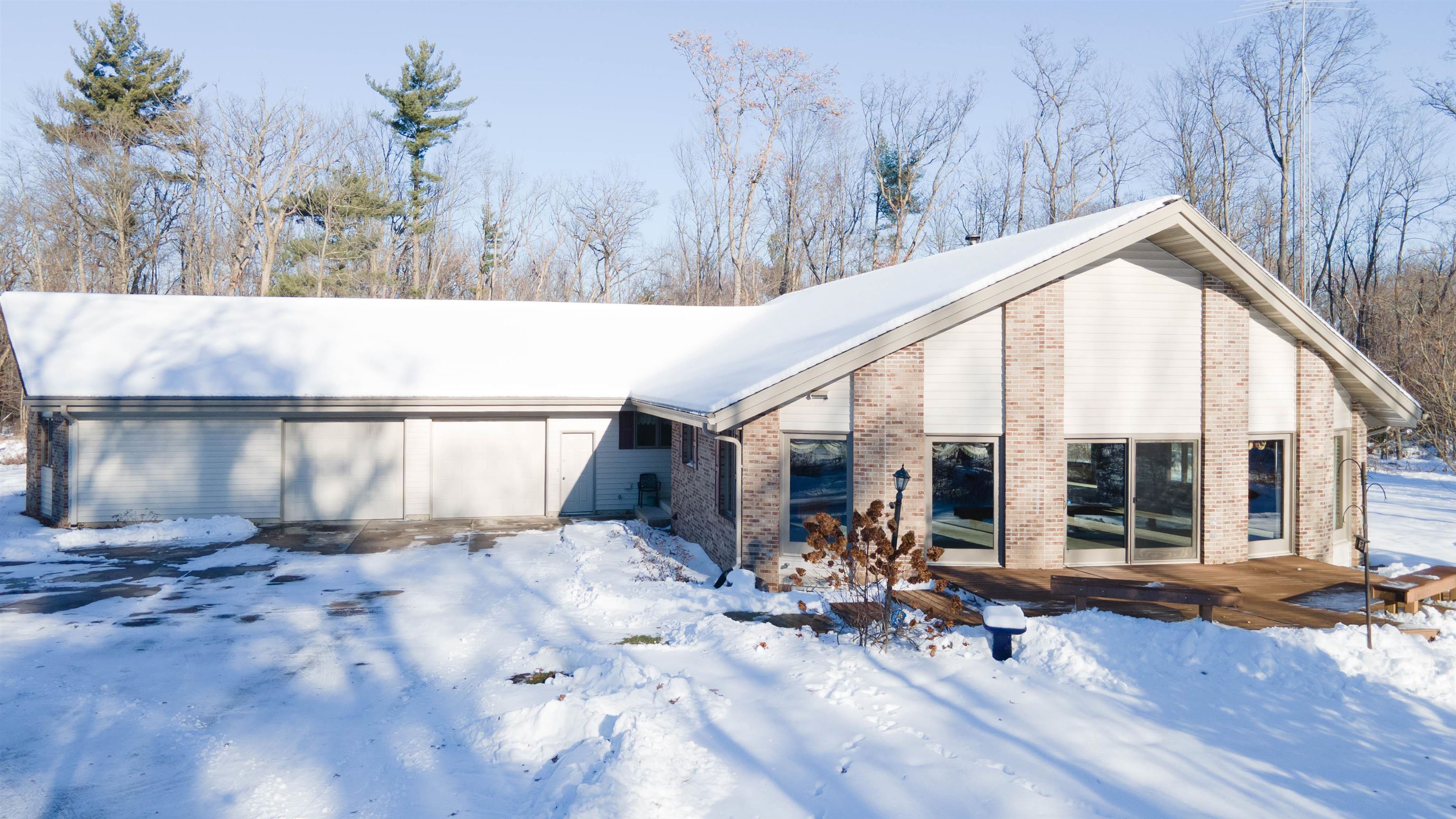 3745 OAK MORAINE COURT, Stevens Point, Wisconsin 54482, 3 Bedrooms Bedrooms, ,3 BathroomsBathrooms,Residential,For Sale,3745 OAK MORAINE COURT,22505789