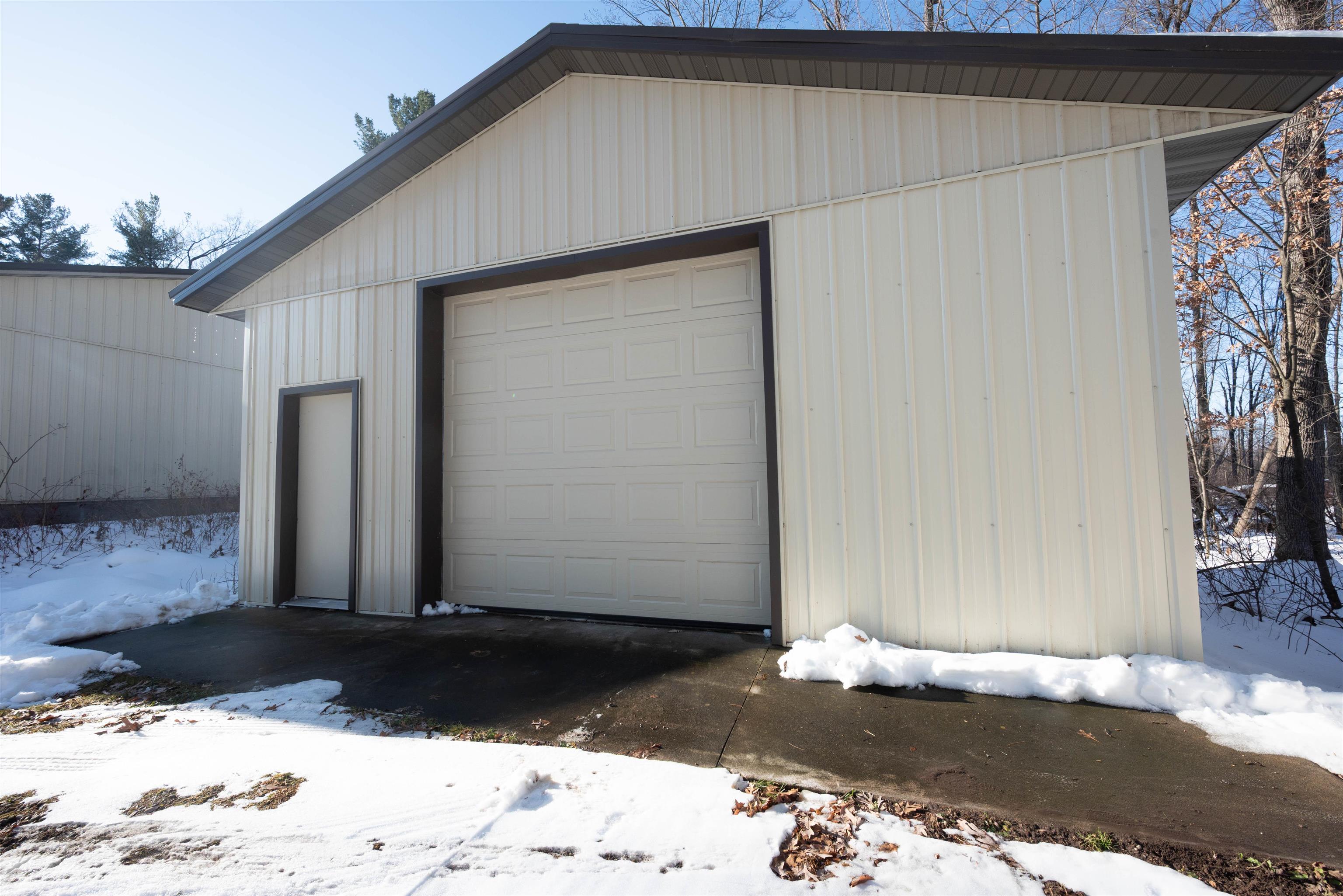 3745 OAK MORAINE COURT, Stevens Point, Wisconsin 54482, 3 Bedrooms Bedrooms, ,3 BathroomsBathrooms,Residential,For Sale,3745 OAK MORAINE COURT,22505789