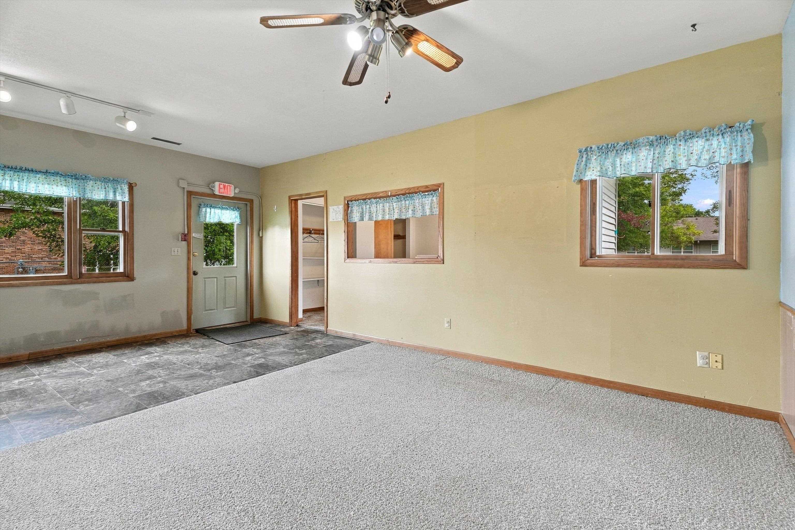 1017 W LAUREL STREET, Marshfield, Wisconsin 54449, ,Commercial/industrial,For Sale,1017 W LAUREL STREET,22505793