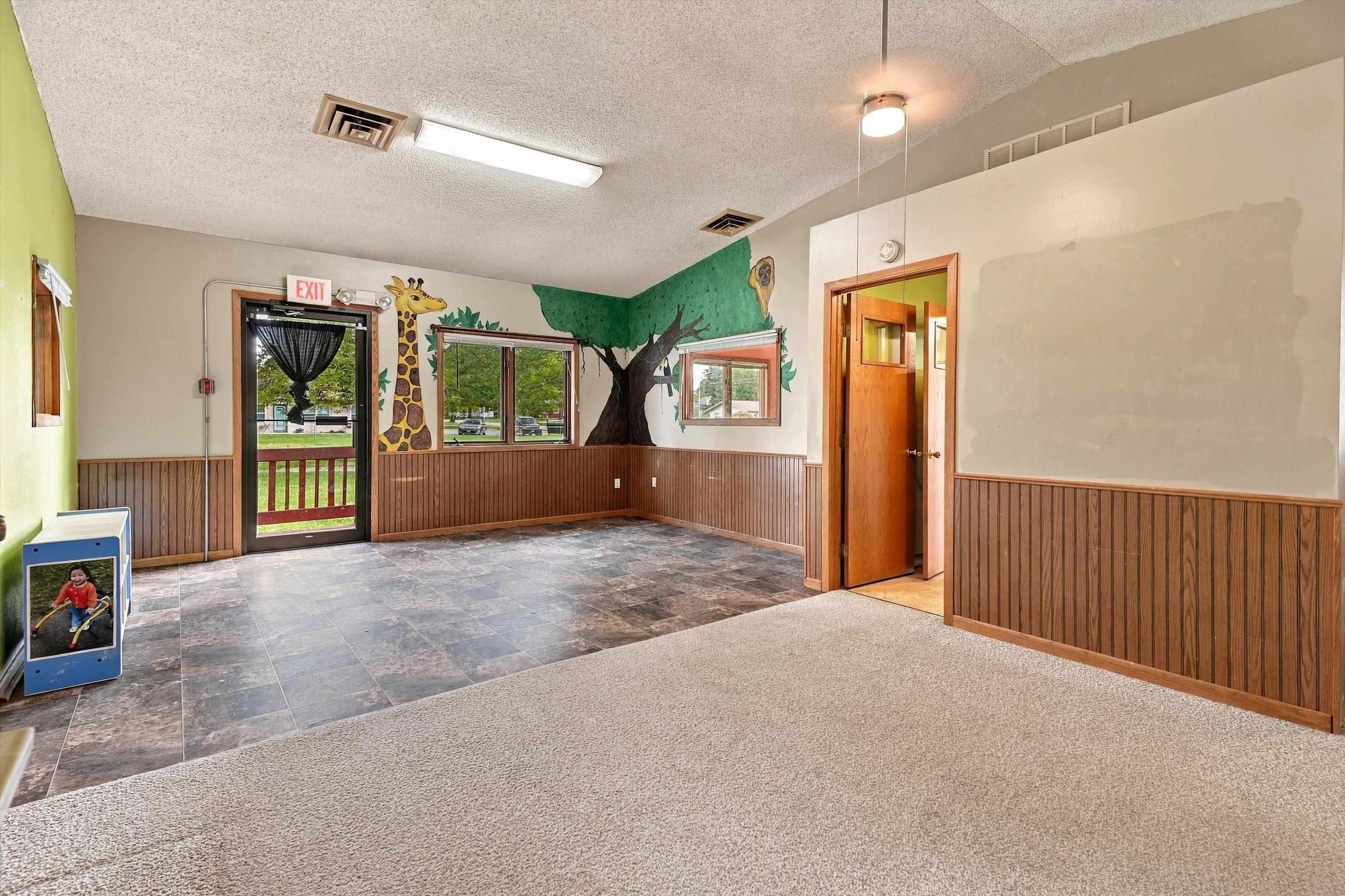 1017 W LAUREL STREET, Marshfield, Wisconsin 54449, ,Commercial/industrial,For Sale,1017 W LAUREL STREET,22505793