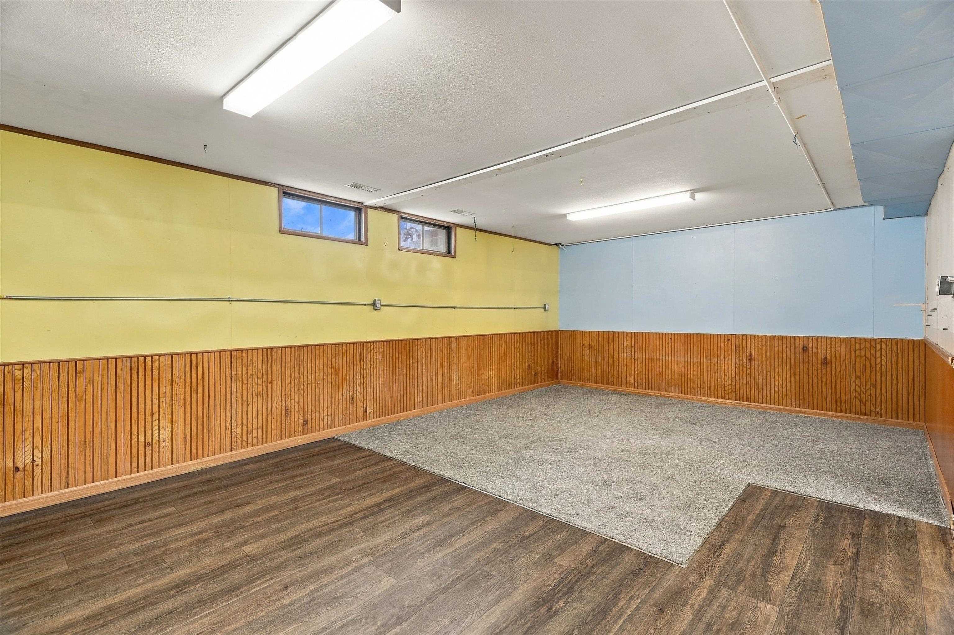 1017 W LAUREL STREET, Marshfield, Wisconsin 54449, ,Commercial/industrial,For Sale,1017 W LAUREL STREET,22505793