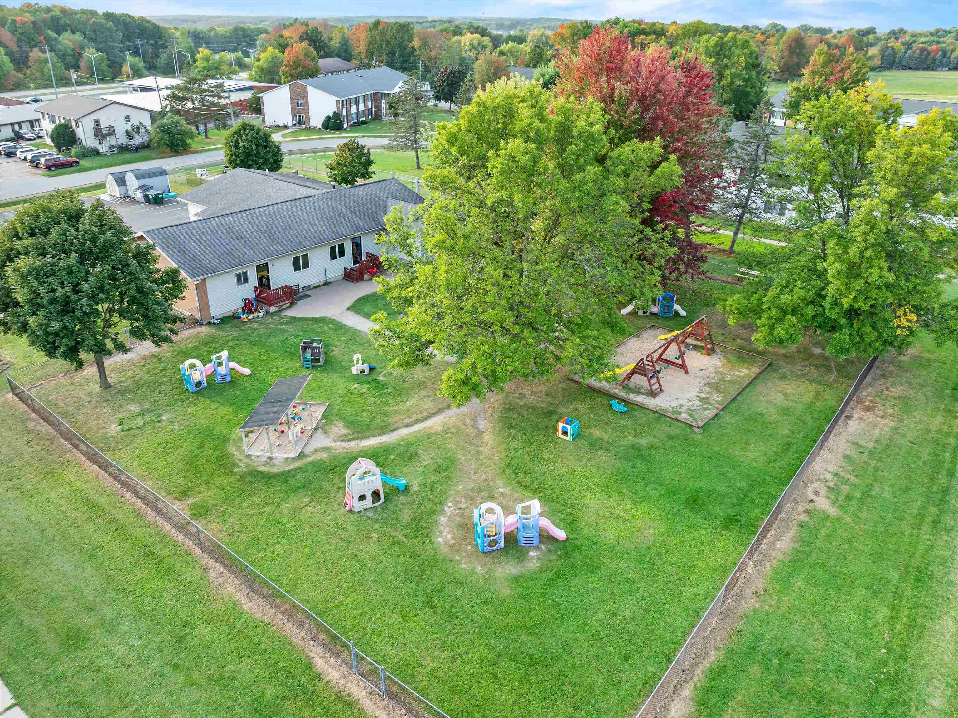 1017 W LAUREL STREET, Marshfield, Wisconsin 54449, ,Commercial/industrial,For Sale,1017 W LAUREL STREET,22505793