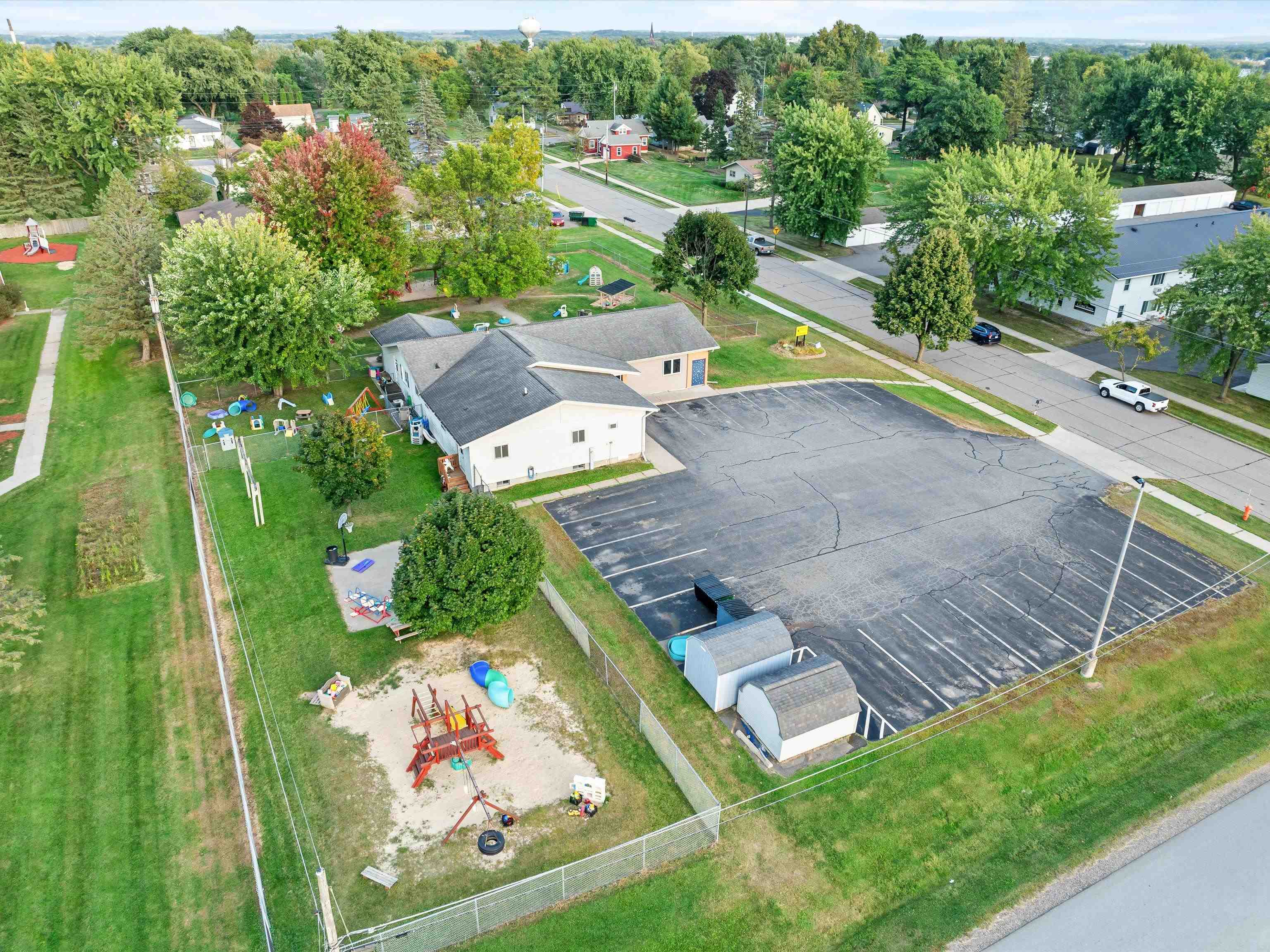 1017 W LAUREL STREET, Marshfield, Wisconsin 54449, ,Commercial/industrial,For Sale,1017 W LAUREL STREET,22505793