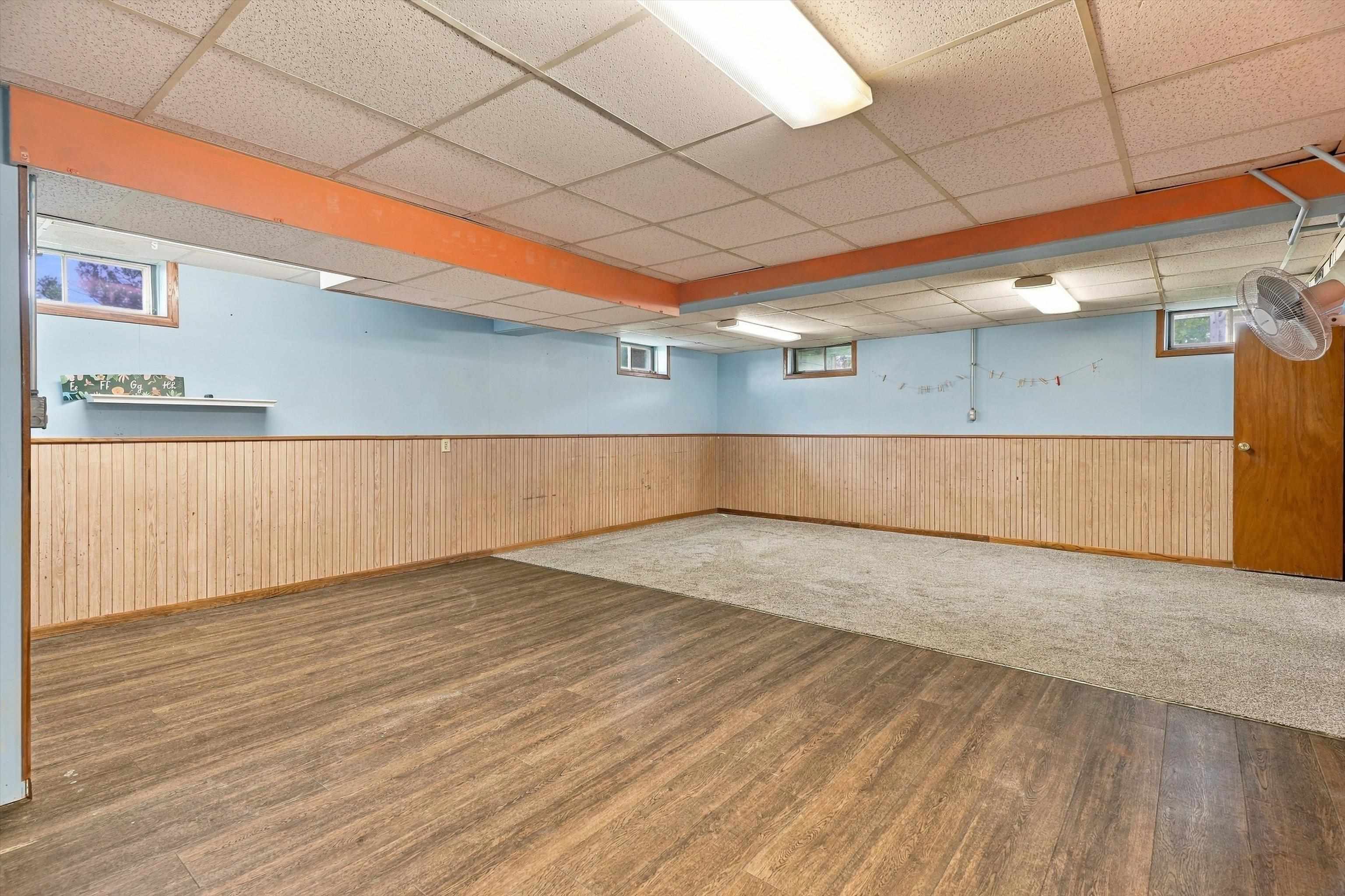 1017 W LAUREL STREET, Marshfield, Wisconsin 54449, ,Commercial/industrial,For Sale,1017 W LAUREL STREET,22505793