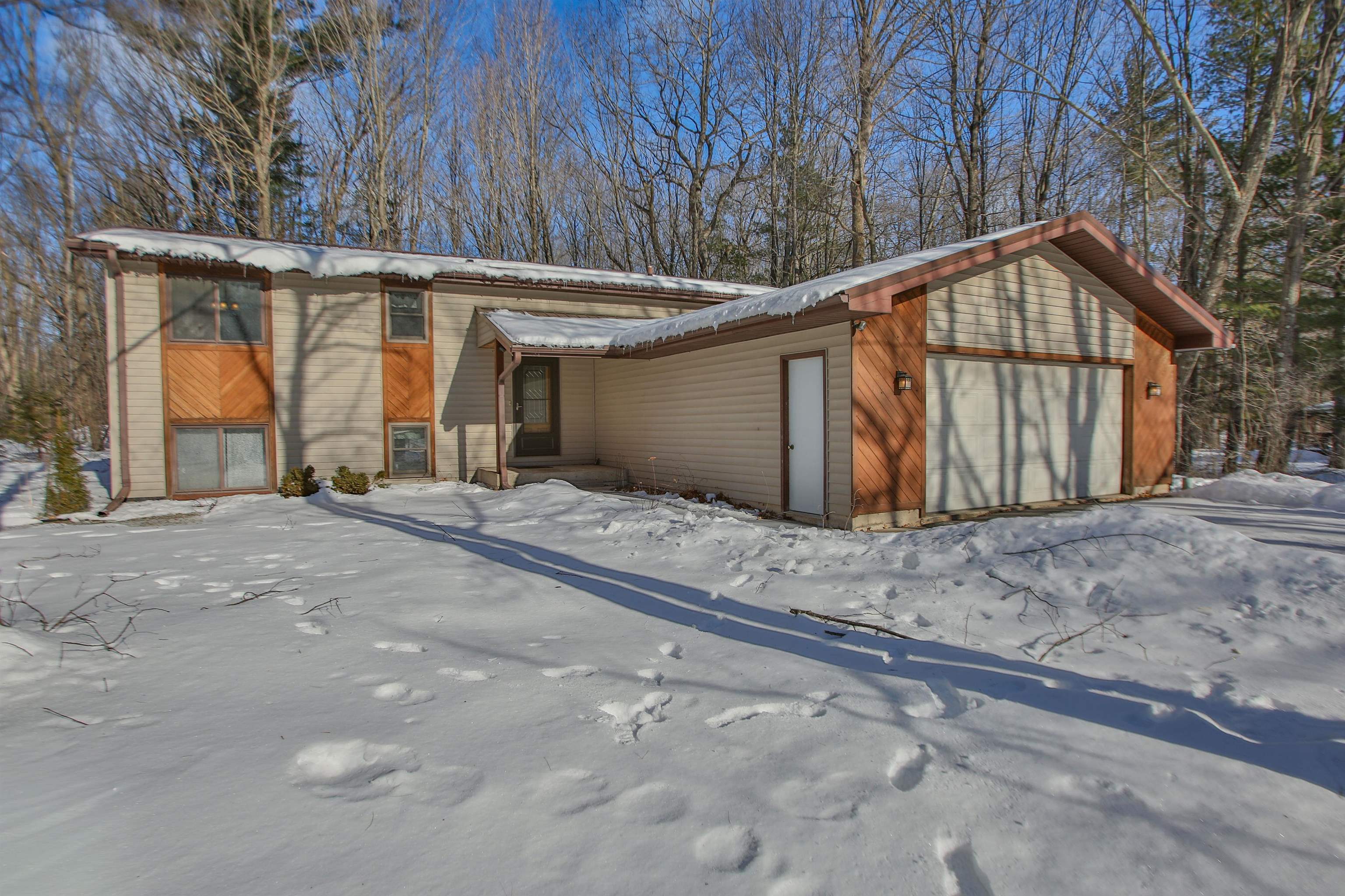 W4480 BIRCH HILL LANE, Merrill, Wisconsin 54452, 4 Bedrooms Bedrooms, ,1 BathroomBathrooms,Residential,For Sale,W4480 BIRCH HILL LANE,22505794