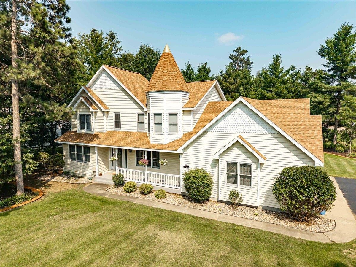 3630 NORTH VALLEY DRIVE, Wisconsin Rapids, Wisconsin 54494, 4 Bedrooms Bedrooms, ,3 BathroomsBathrooms,Residential,For Sale,3630 NORTH VALLEY DRIVE,22505807