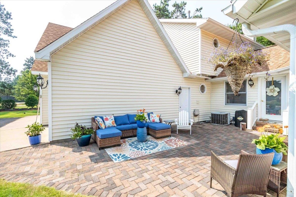 3630 NORTH VALLEY DRIVE, Wisconsin Rapids, Wisconsin 54494, 4 Bedrooms Bedrooms, ,3 BathroomsBathrooms,Residential,For Sale,3630 NORTH VALLEY DRIVE,22505807