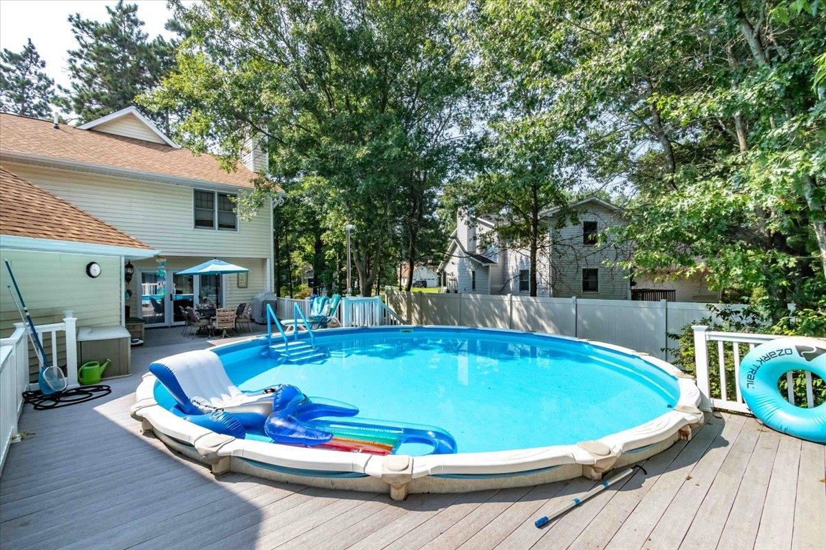 3630 NORTH VALLEY DRIVE, Wisconsin Rapids, Wisconsin 54494, 4 Bedrooms Bedrooms, ,3 BathroomsBathrooms,Residential,For Sale,3630 NORTH VALLEY DRIVE,22505807