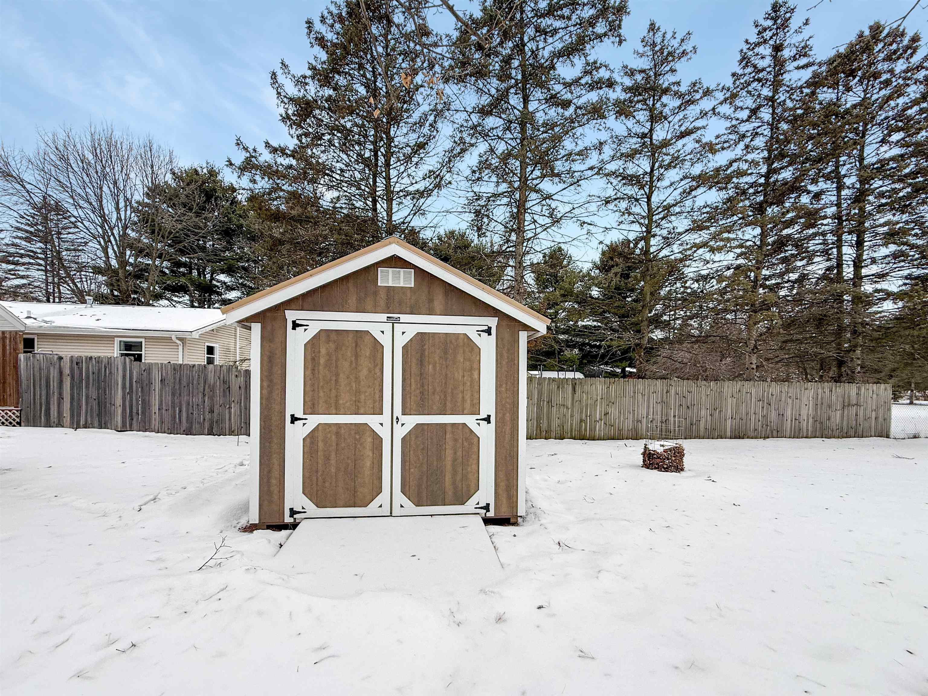 5210 CAMP PHILLIPS ROAD, Weston, Wisconsin 54476, 3 Bedrooms Bedrooms, ,1 BathroomBathrooms,Residential,For Sale,5210 CAMP PHILLIPS ROAD,22505820