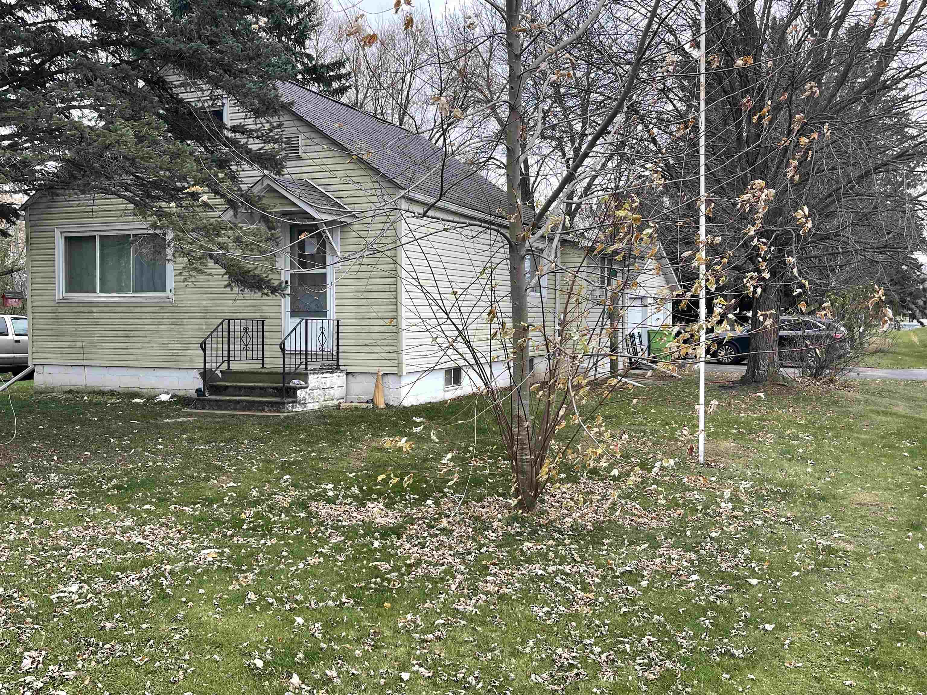 401 2ND STREET, Withee, Wisconsin 54498, 2 Bedrooms Bedrooms, ,1 BathroomBathrooms,Residential,For Sale,401 2ND STREET,22505826