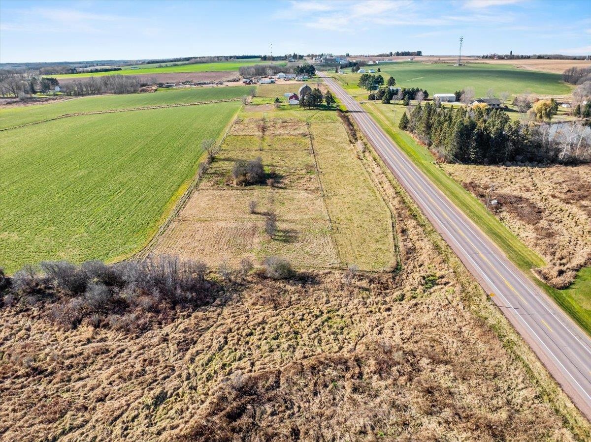 10671 STATE HIGHWAY 10, Marshfield, Wisconsin 54449, 4 Bedrooms Bedrooms, ,1 BathroomBathrooms,Residential,For Sale,10671 STATE HIGHWAY 10,22505835