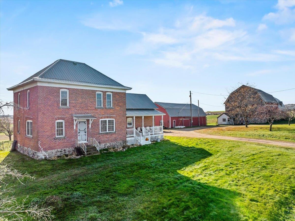 10671 STATE HIGHWAY 10, Marshfield, Wisconsin 54449, 4 Bedrooms Bedrooms, ,1 BathroomBathrooms,Residential,For Sale,10671 STATE HIGHWAY 10,22505835