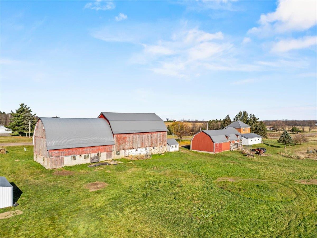 10671 STATE HIGHWAY 10, Marshfield, Wisconsin 54449, 4 Bedrooms Bedrooms, ,1 BathroomBathrooms,Residential,For Sale,10671 STATE HIGHWAY 10,22505835