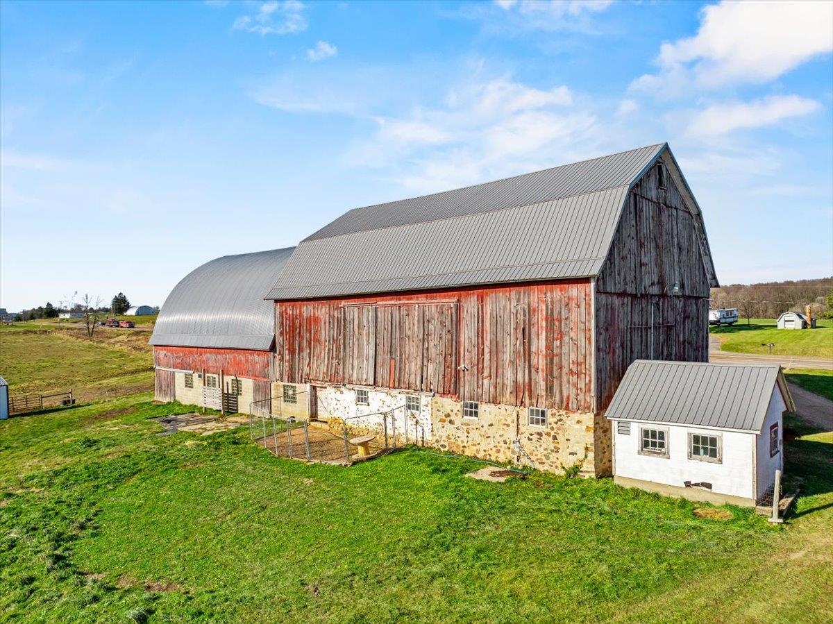 10671 STATE HIGHWAY 10, Marshfield, Wisconsin 54449, 4 Bedrooms Bedrooms, ,1 BathroomBathrooms,Residential,For Sale,10671 STATE HIGHWAY 10,22505835