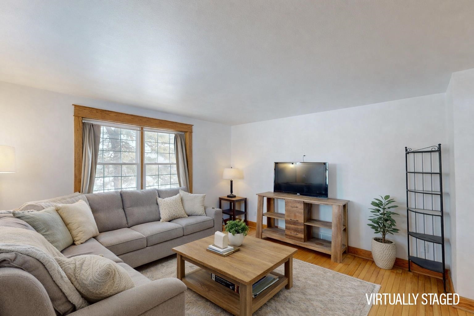 10671 STATE HIGHWAY 10, Marshfield, Wisconsin 54449, 4 Bedrooms Bedrooms, ,1 BathroomBathrooms,Residential,For Sale,10671 STATE HIGHWAY 10,22505835