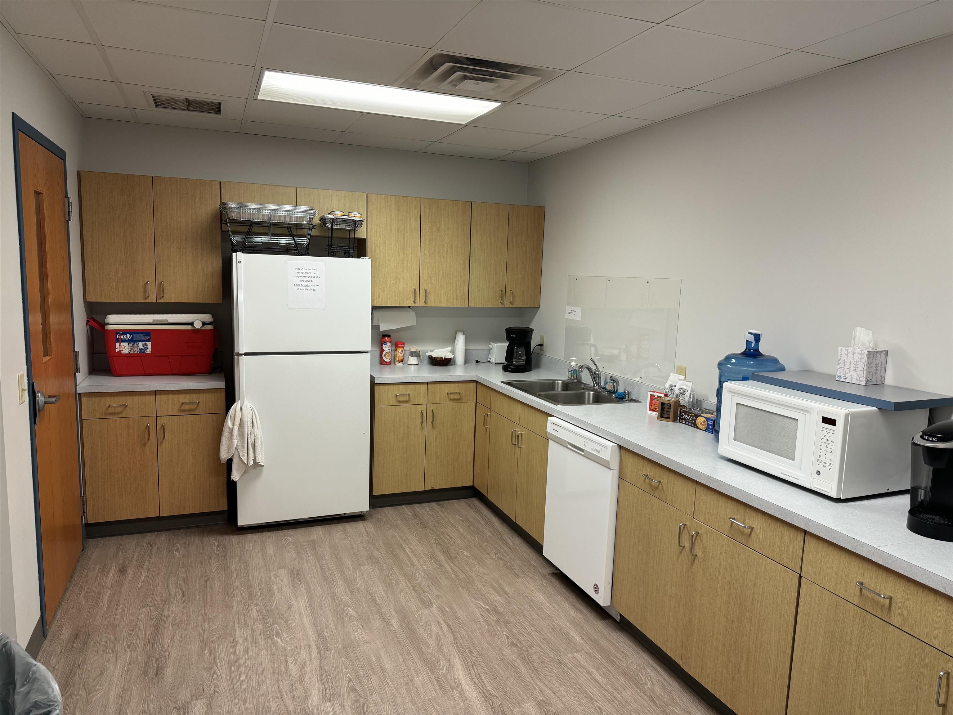912 N VIEW DRIVE, Mosinee, Wisconsin 54455, ,Commercial/industrial,For Rent,912 N VIEW DRIVE,22505838