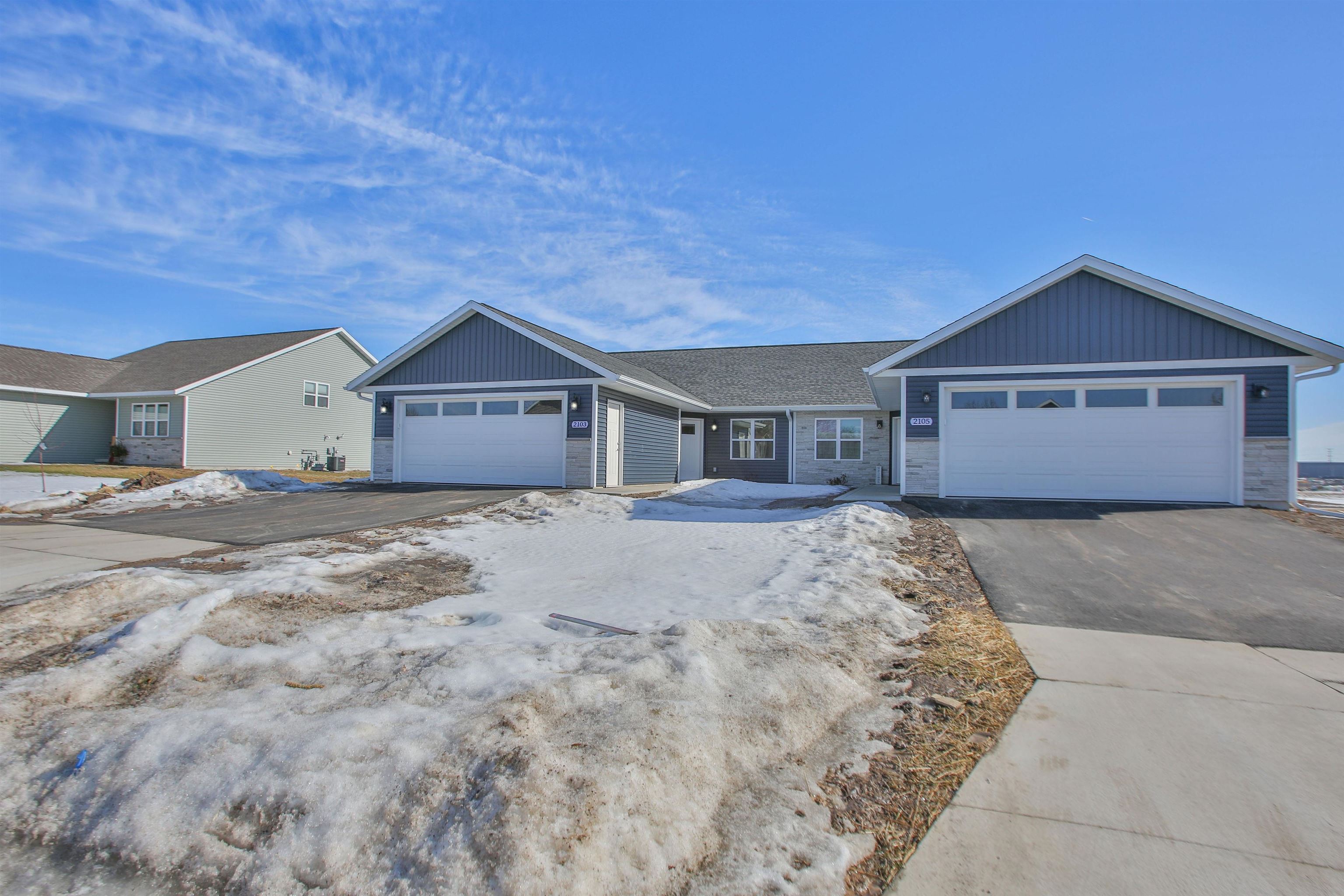 2103 S IRONWOOD AVENUE, Marshfield, Wisconsin 54449, 2 Bedrooms Bedrooms, ,2 BathroomsBathrooms,Residential,For Sale,2103 S IRONWOOD AVENUE,22505848