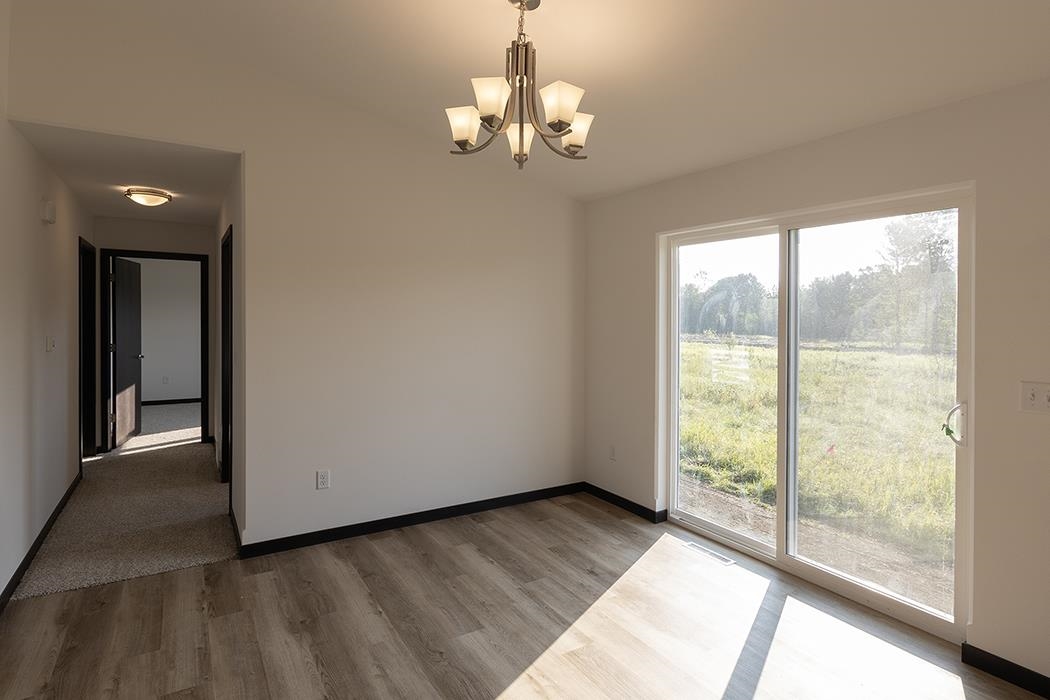 2106 S COTTONWOOD AVENUE, Marshfield, Wisconsin 54449, 3 Bedrooms Bedrooms, ,2 BathroomsBathrooms,Residential,For Sale,2106 S COTTONWOOD AVENUE,22505854