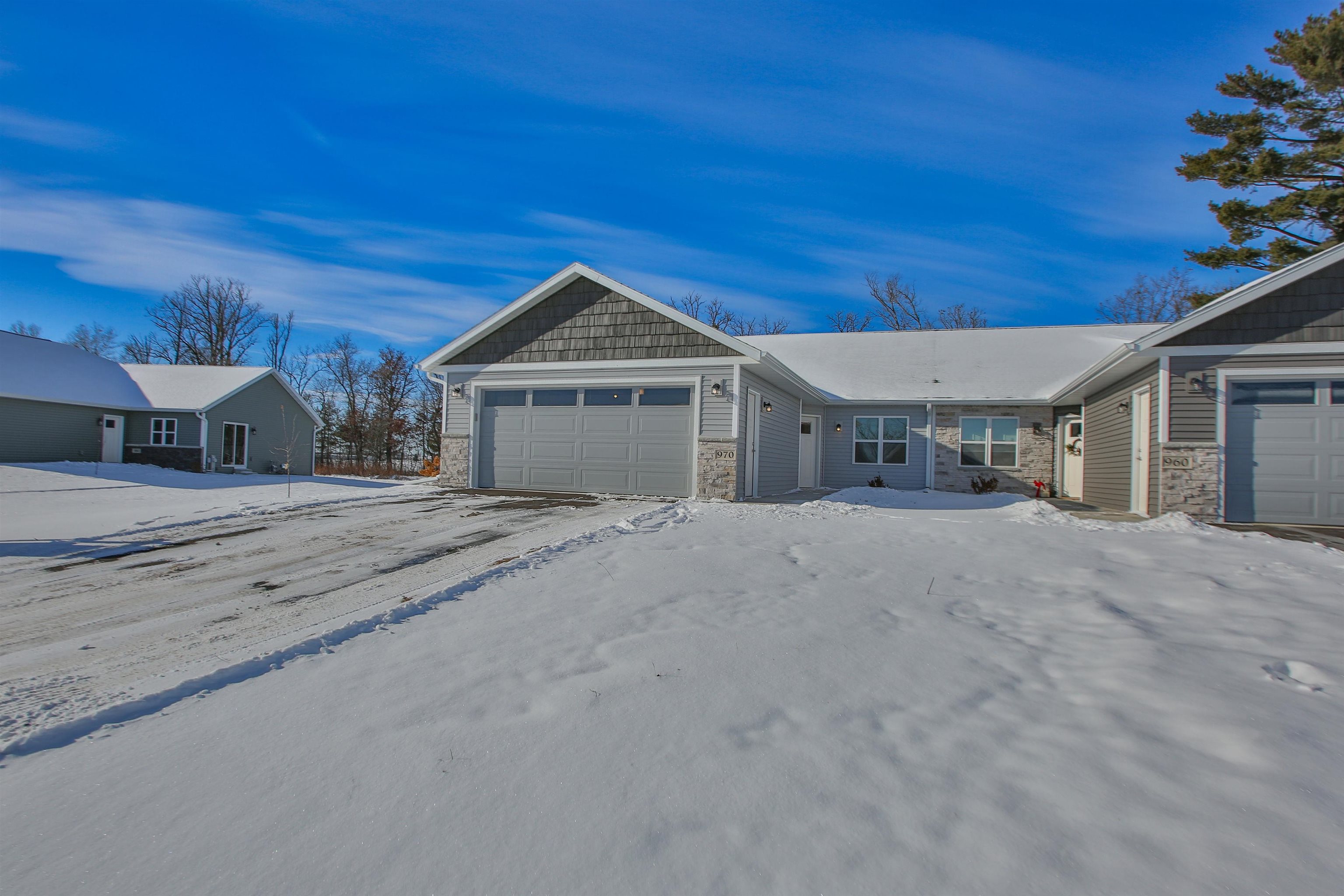 970 MORNING STAR LANE, Plover, Wisconsin 54467, 2 Bedrooms Bedrooms, ,2 BathroomsBathrooms,Residential,For Sale,970 MORNING STAR LANE,22505861