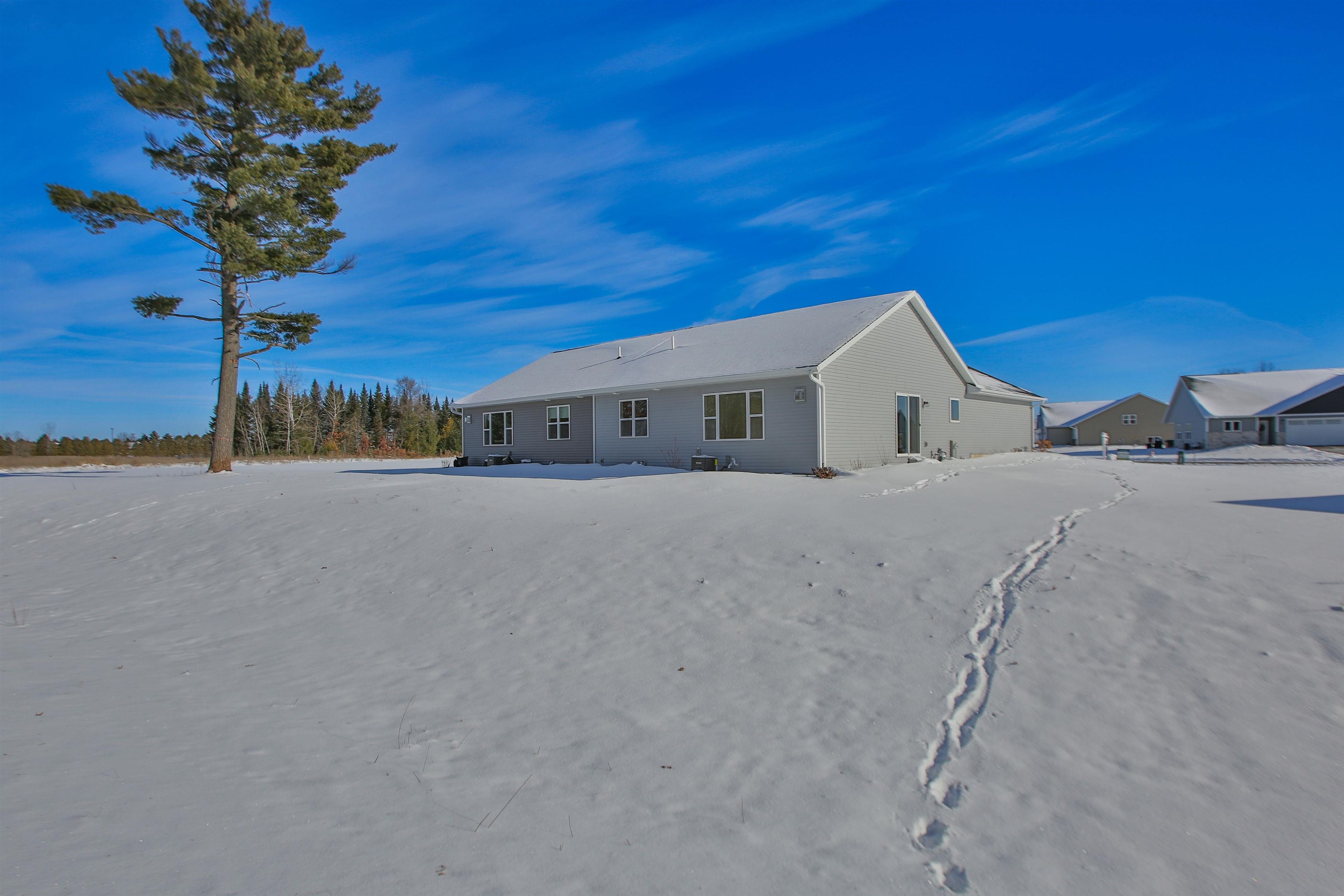 970 MORNING STAR LANE, Plover, Wisconsin 54467, 2 Bedrooms Bedrooms, ,2 BathroomsBathrooms,Residential,For Sale,970 MORNING STAR LANE,22505861