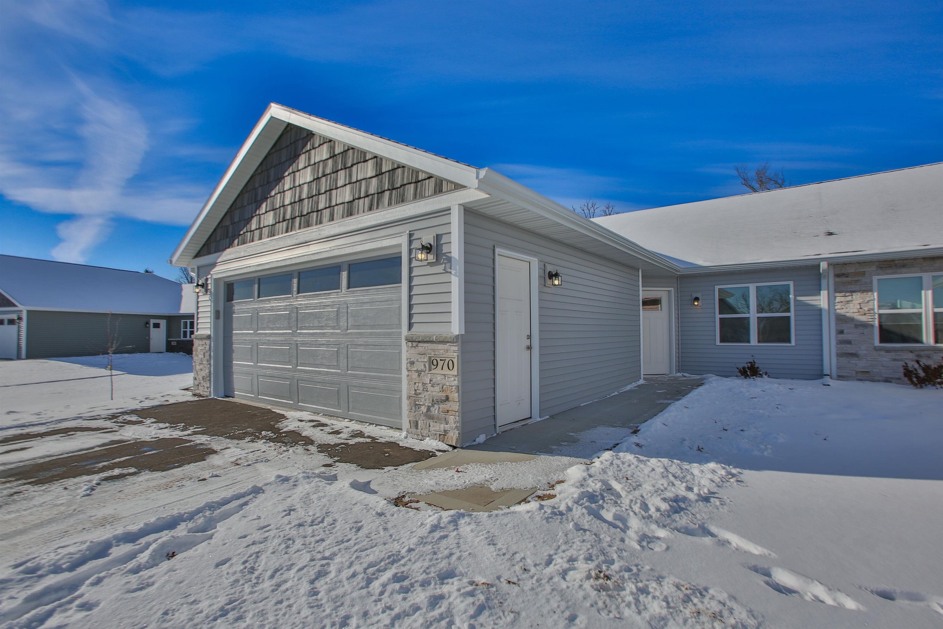 970 MORNING STAR LANE, Plover, Wisconsin 54467, 2 Bedrooms Bedrooms, ,2 BathroomsBathrooms,Residential,For Sale,970 MORNING STAR LANE,22505861
