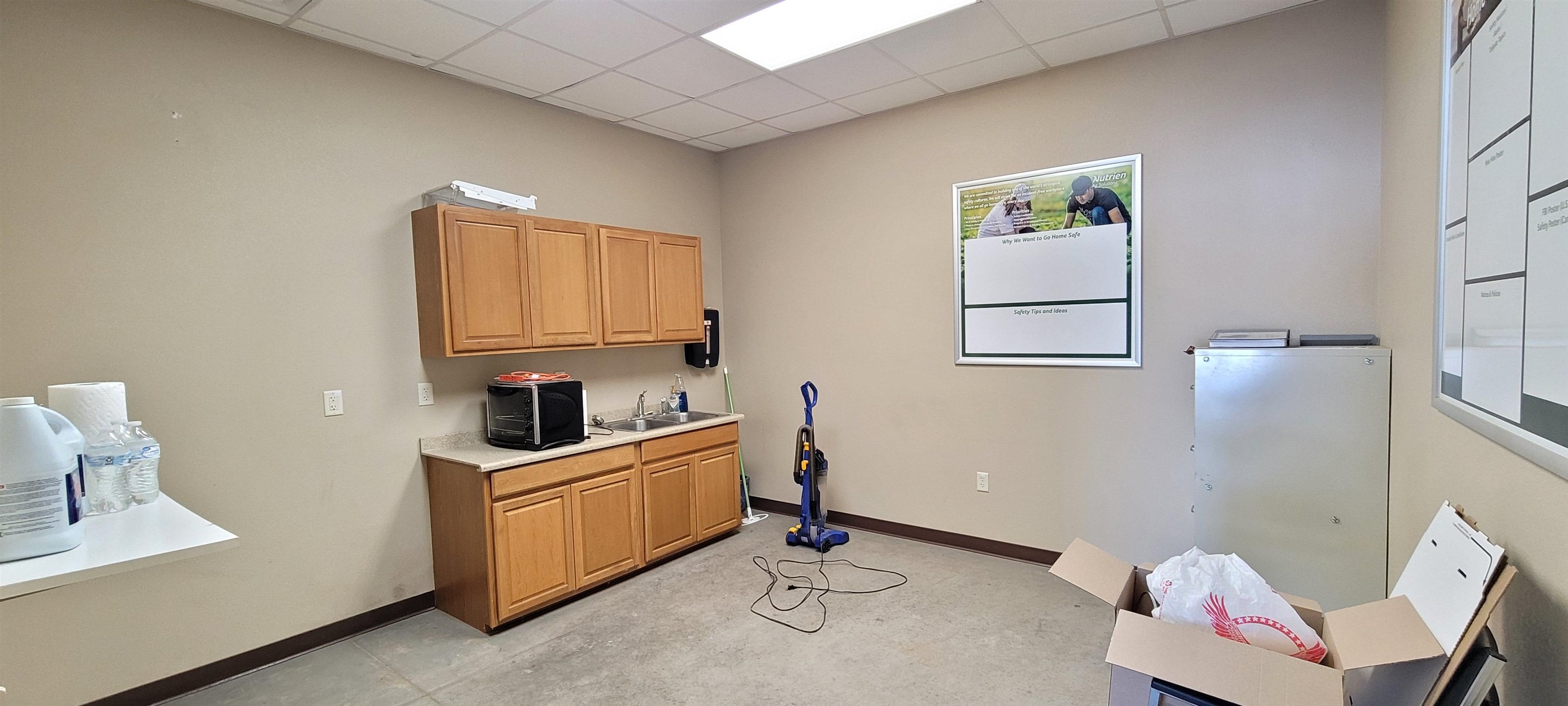 9072 COUNTY ROAD BB, Plainfield, Wisconsin 54966, ,Commercial/industrial,For Sale,9072 COUNTY ROAD BB,22600019