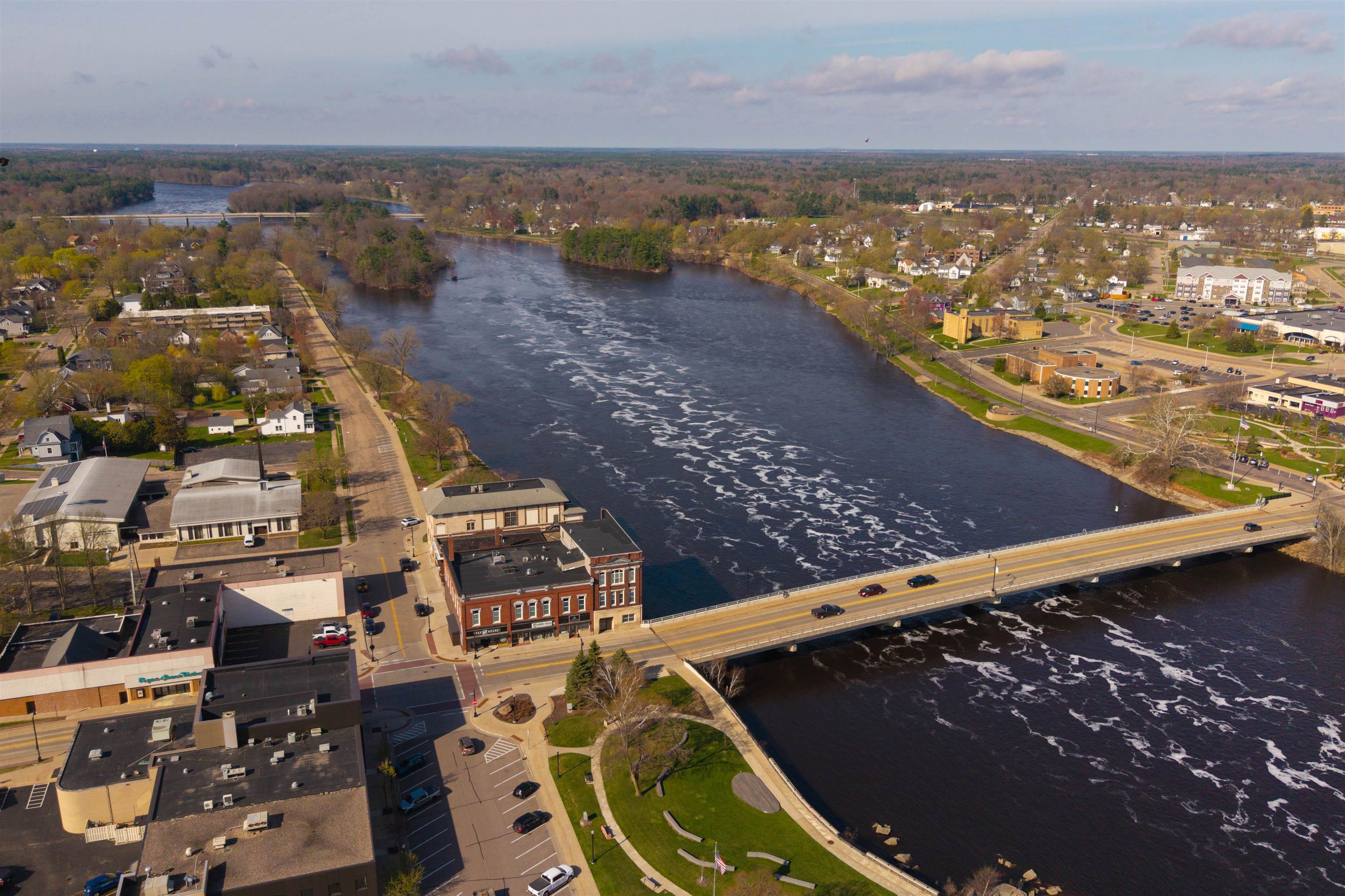 140 E GRAND AVENUE, Wisconsin Rapids, Wisconsin 54494, ,Commercial/industrial,For Sale,140 E GRAND AVENUE,22600029