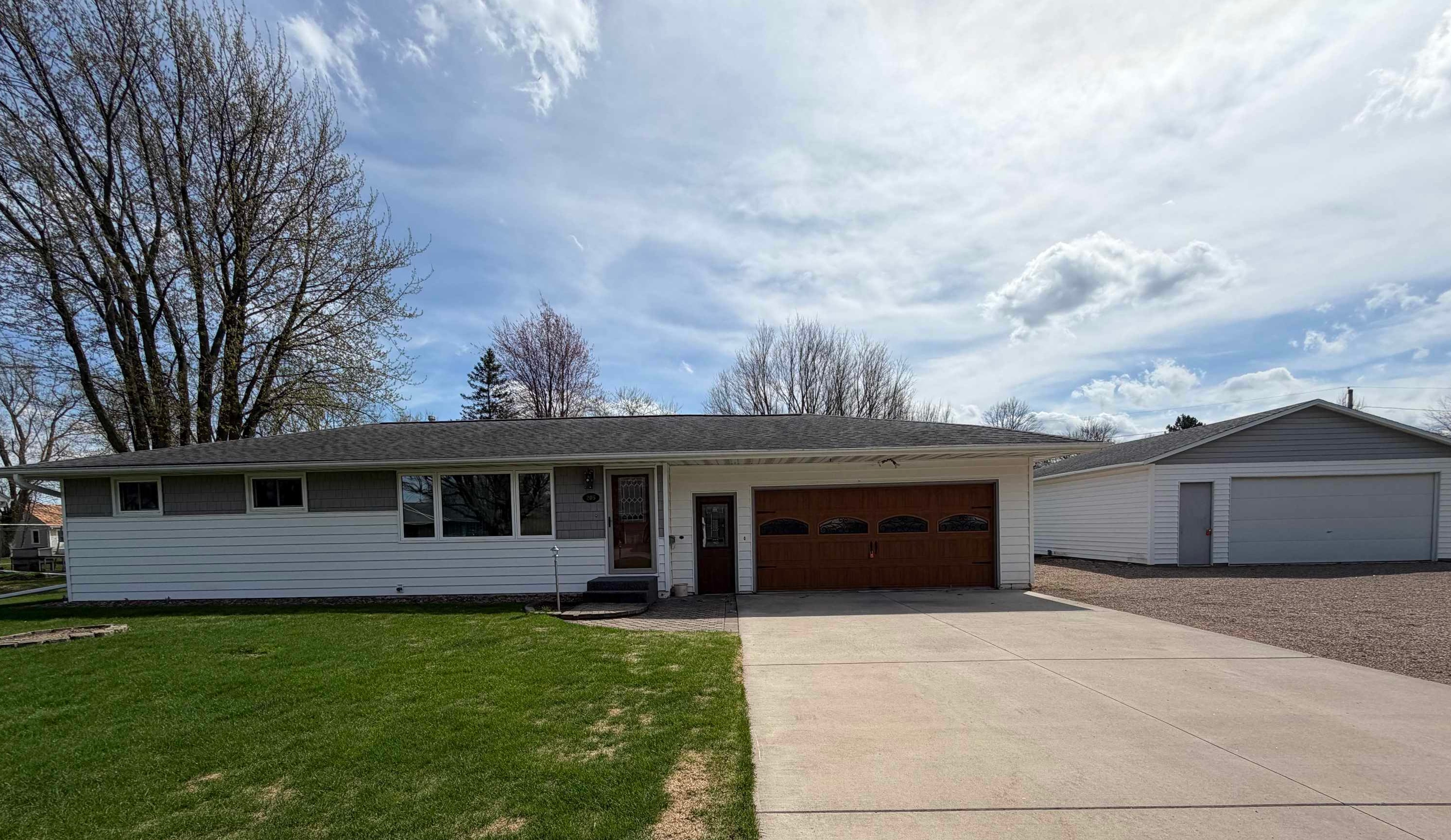 205 W ROBERTS STREET, Spencer, Wisconsin 54479, 3 Bedrooms Bedrooms, ,1 BathroomBathrooms,Residential,For Sale,205 W ROBERTS STREET,22600049