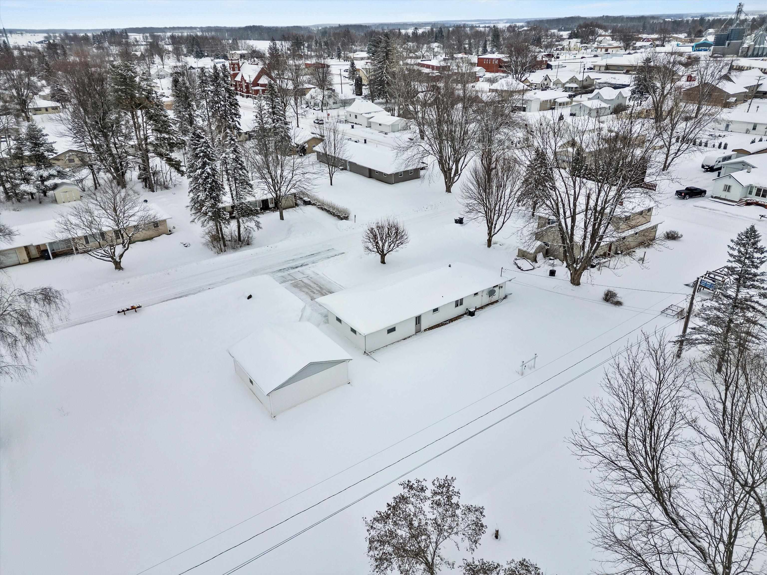 205 W ROBERTS STREET, Spencer, Wisconsin 54479, 3 Bedrooms Bedrooms, ,1 BathroomBathrooms,Residential,For Sale,205 W ROBERTS STREET,22600049