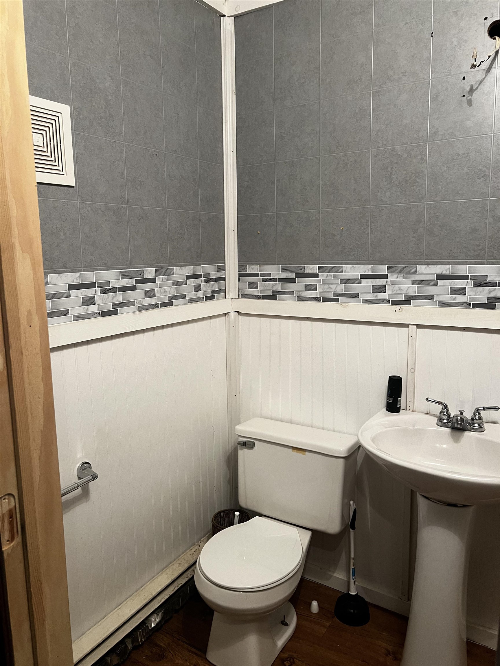 647 LAKE STREET, White Lake, Wisconsin 54491, 2 Bedrooms Bedrooms, ,2 BathroomsBathrooms,Residential,For Sale,647 LAKE STREET,22600060