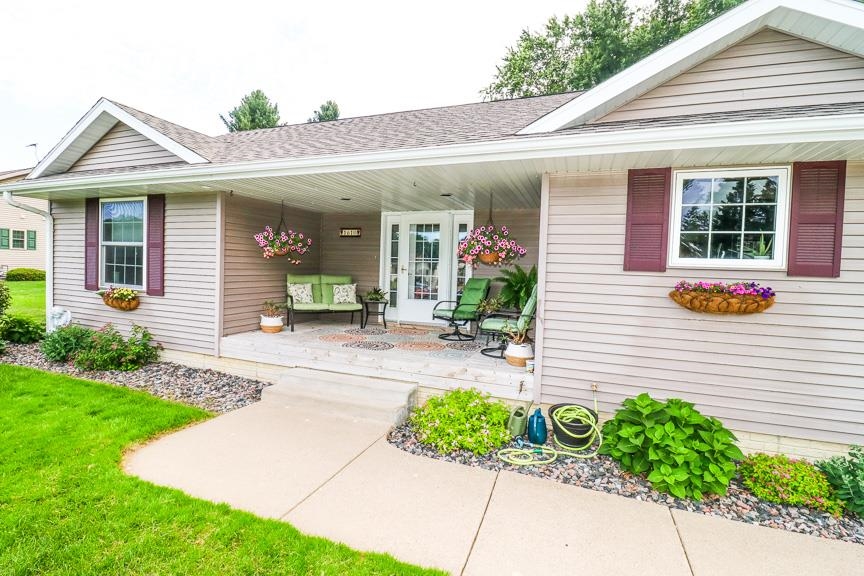 1610 E CLEVELAND STREET, Marshfield, Wisconsin 54449, 4 Bedrooms Bedrooms, ,3 BathroomsBathrooms,Residential,For Sale,1610 E CLEVELAND STREET,22600062