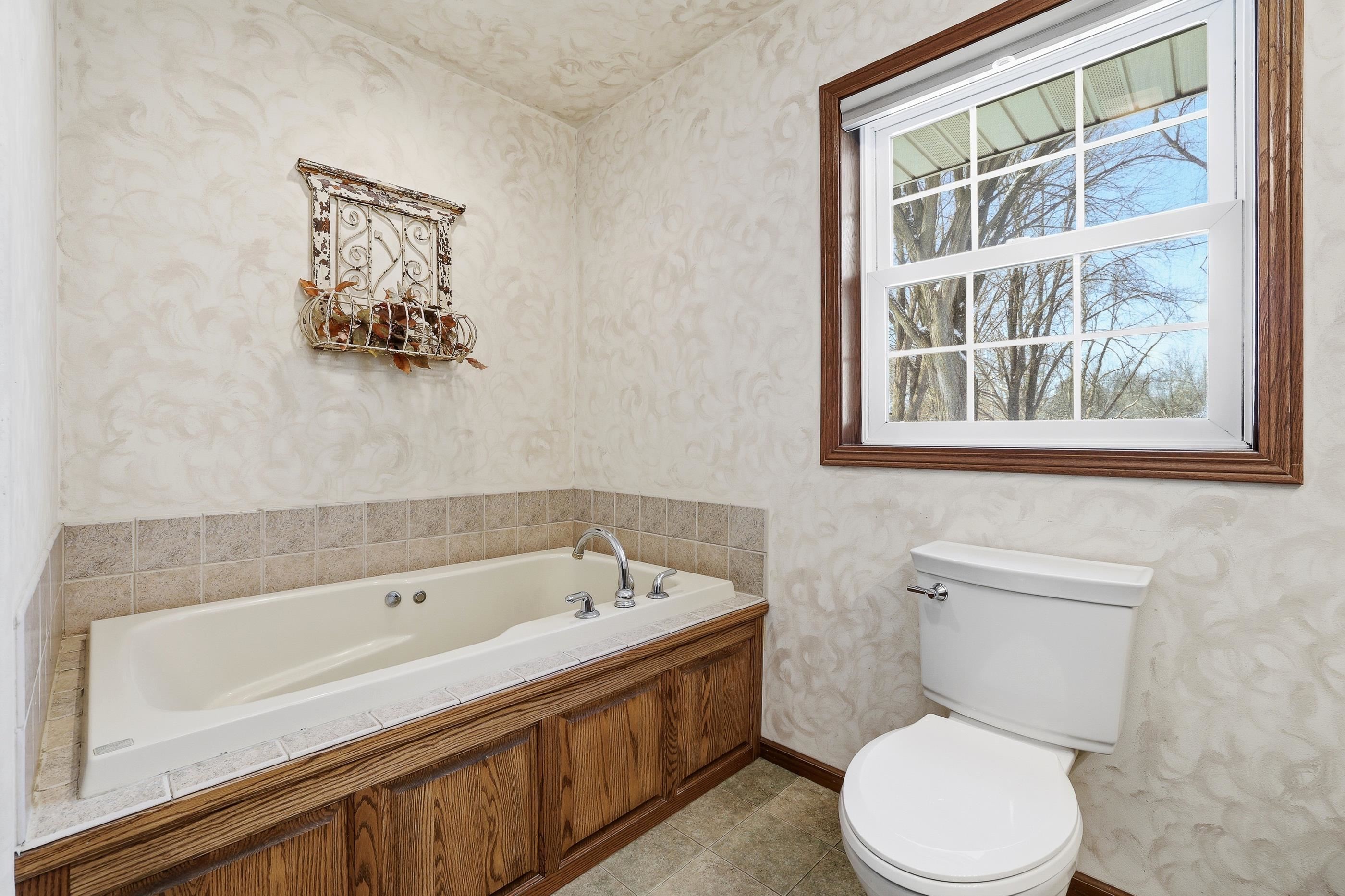 1610 E CLEVELAND STREET, Marshfield, Wisconsin 54449, 4 Bedrooms Bedrooms, ,3 BathroomsBathrooms,Residential,For Sale,1610 E CLEVELAND STREET,22600062