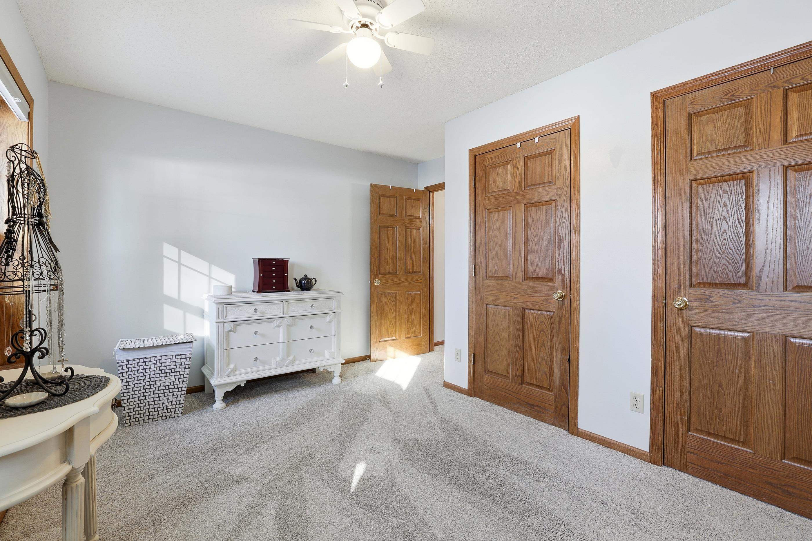 1610 E CLEVELAND STREET, Marshfield, Wisconsin 54449, 4 Bedrooms Bedrooms, ,3 BathroomsBathrooms,Residential,For Sale,1610 E CLEVELAND STREET,22600062