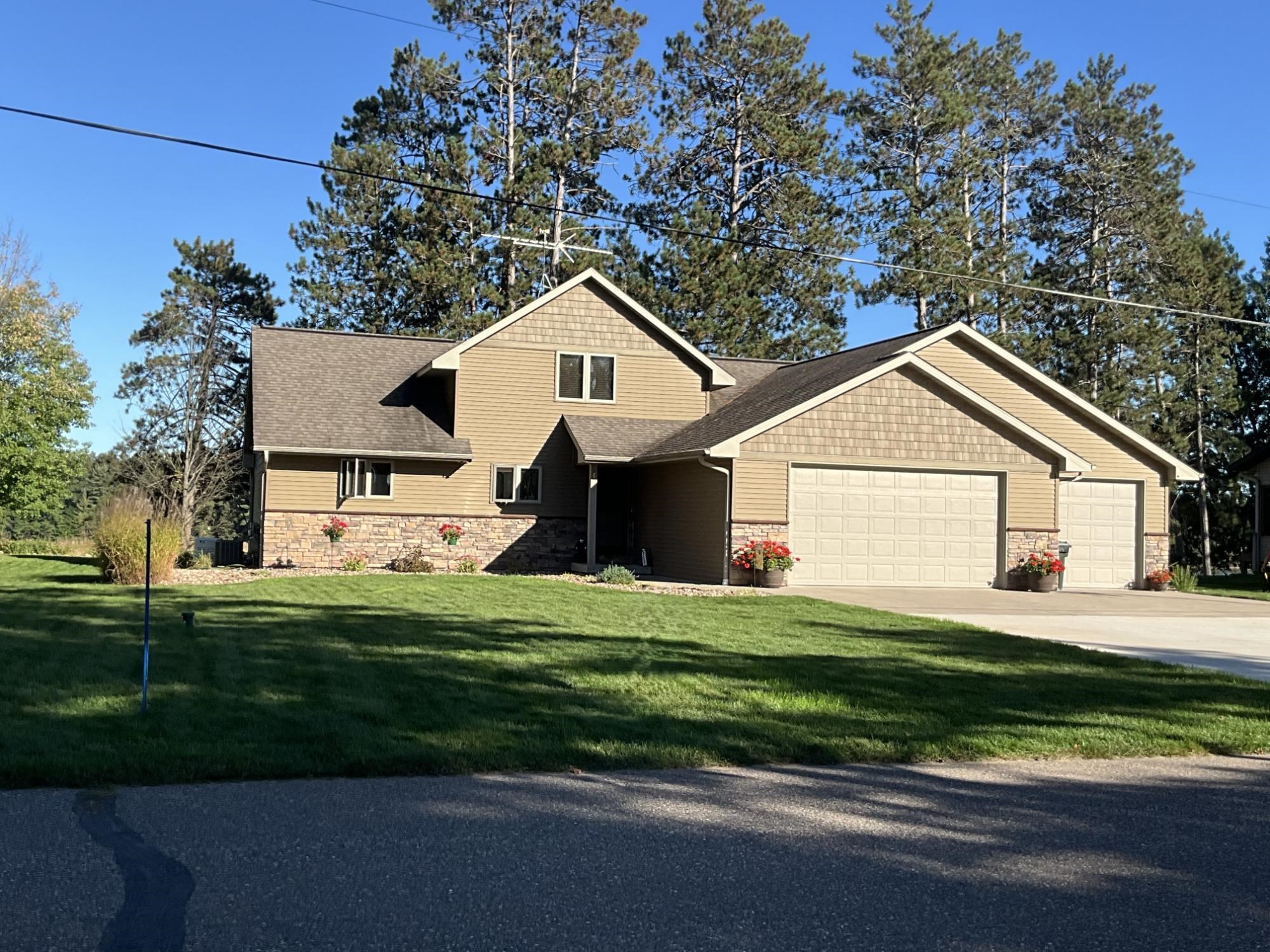 2244 RIVER ROAD, Tomahawk, Wisconsin 54487, 3 Bedrooms Bedrooms, ,3 BathroomsBathrooms,Residential,For Sale,2244 RIVER ROAD,22600092