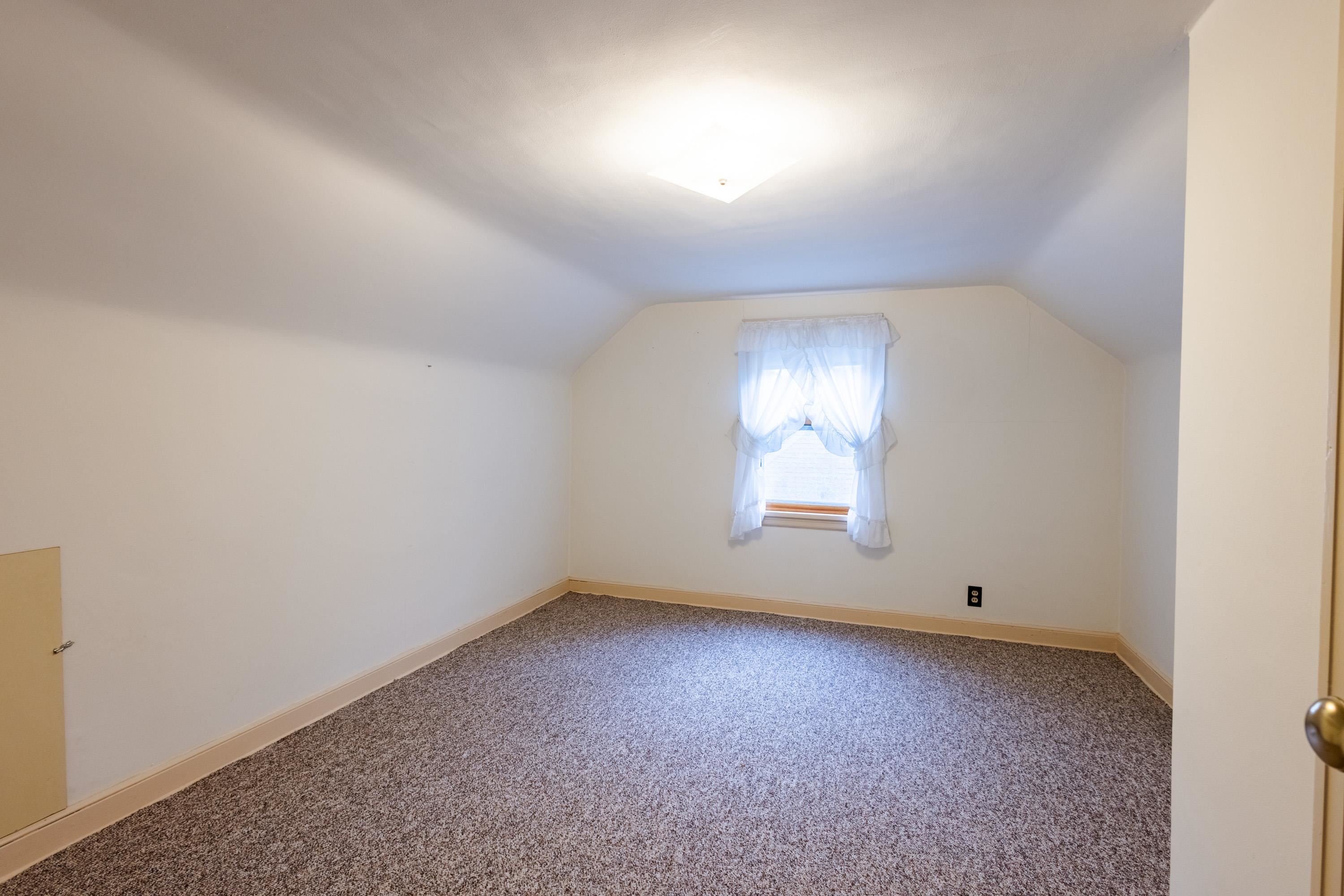 448 WALKER STREET, Stevens Point, Wisconsin 54481, 3 Bedrooms Bedrooms, ,1 BathroomBathrooms,Residential,For Sale,448 WALKER STREET,22600100