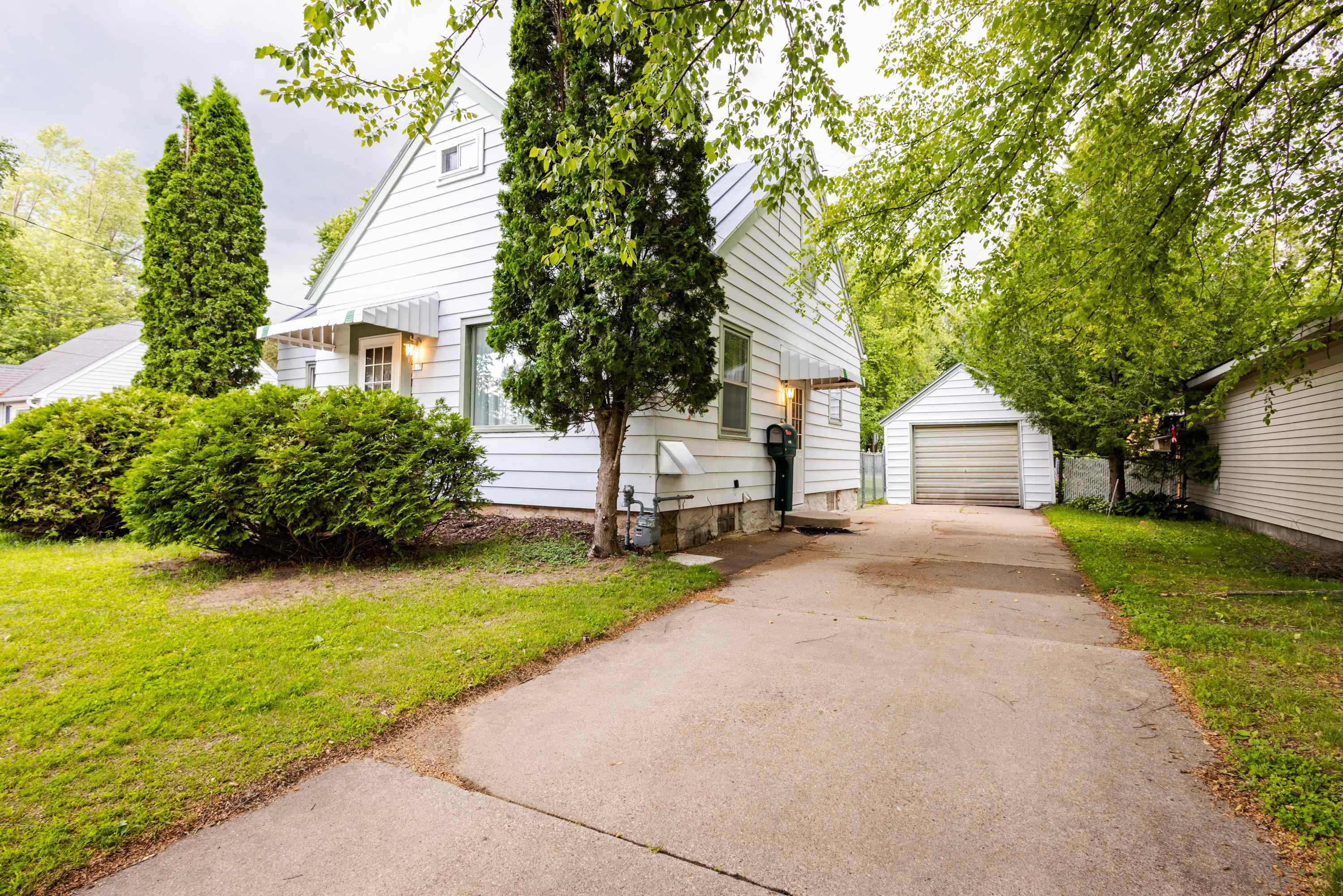 448 WALKER STREET, Stevens Point, Wisconsin 54481, 3 Bedrooms Bedrooms, ,1 BathroomBathrooms,Residential,For Sale,448 WALKER STREET,22600100
