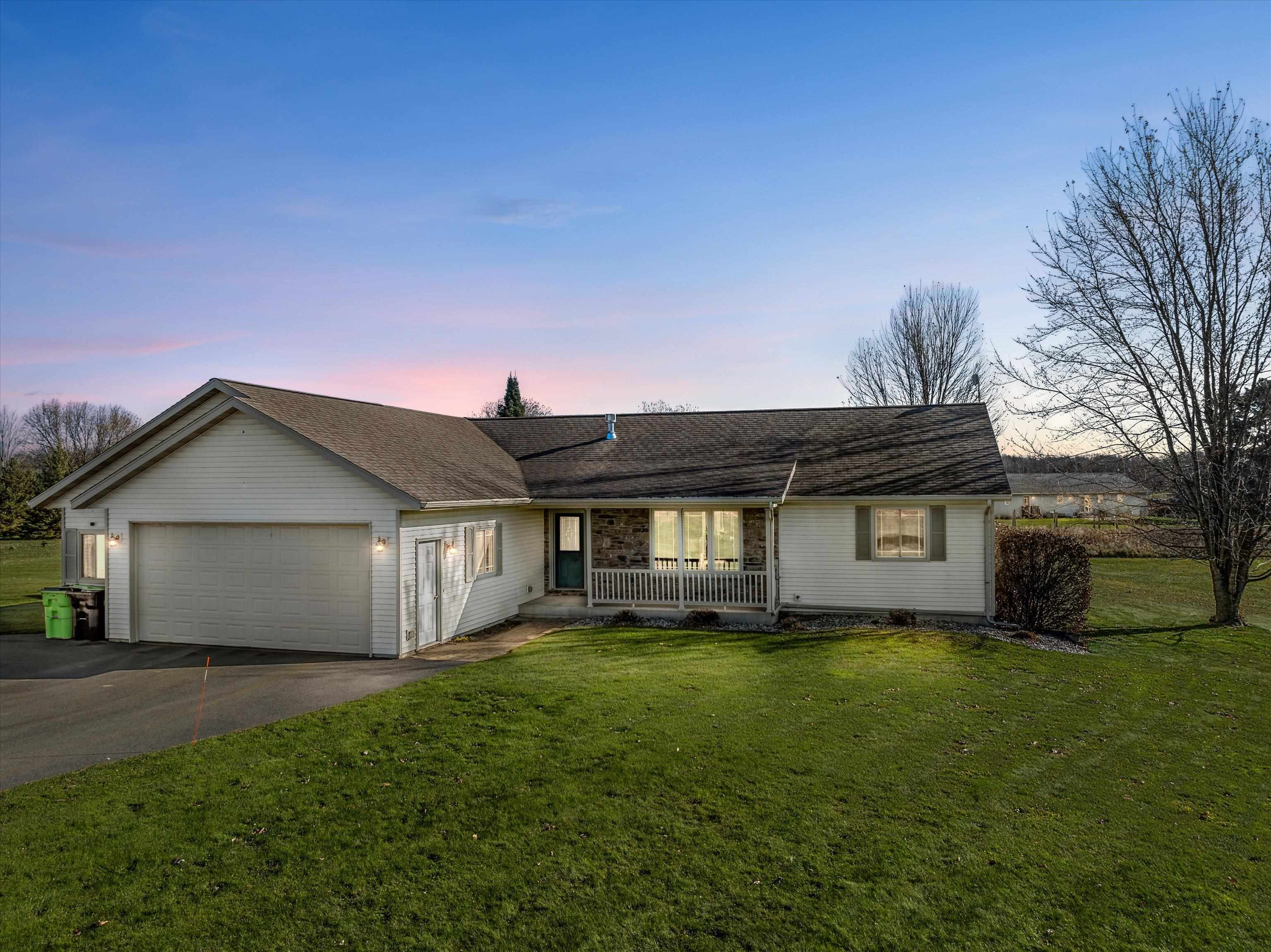 203715 SUN RIDGE DRIVE, Spencer, Wisconsin 54479, 3 Bedrooms Bedrooms, ,3 BathroomsBathrooms,Residential,For Sale,203715 SUN RIDGE DRIVE,22600108