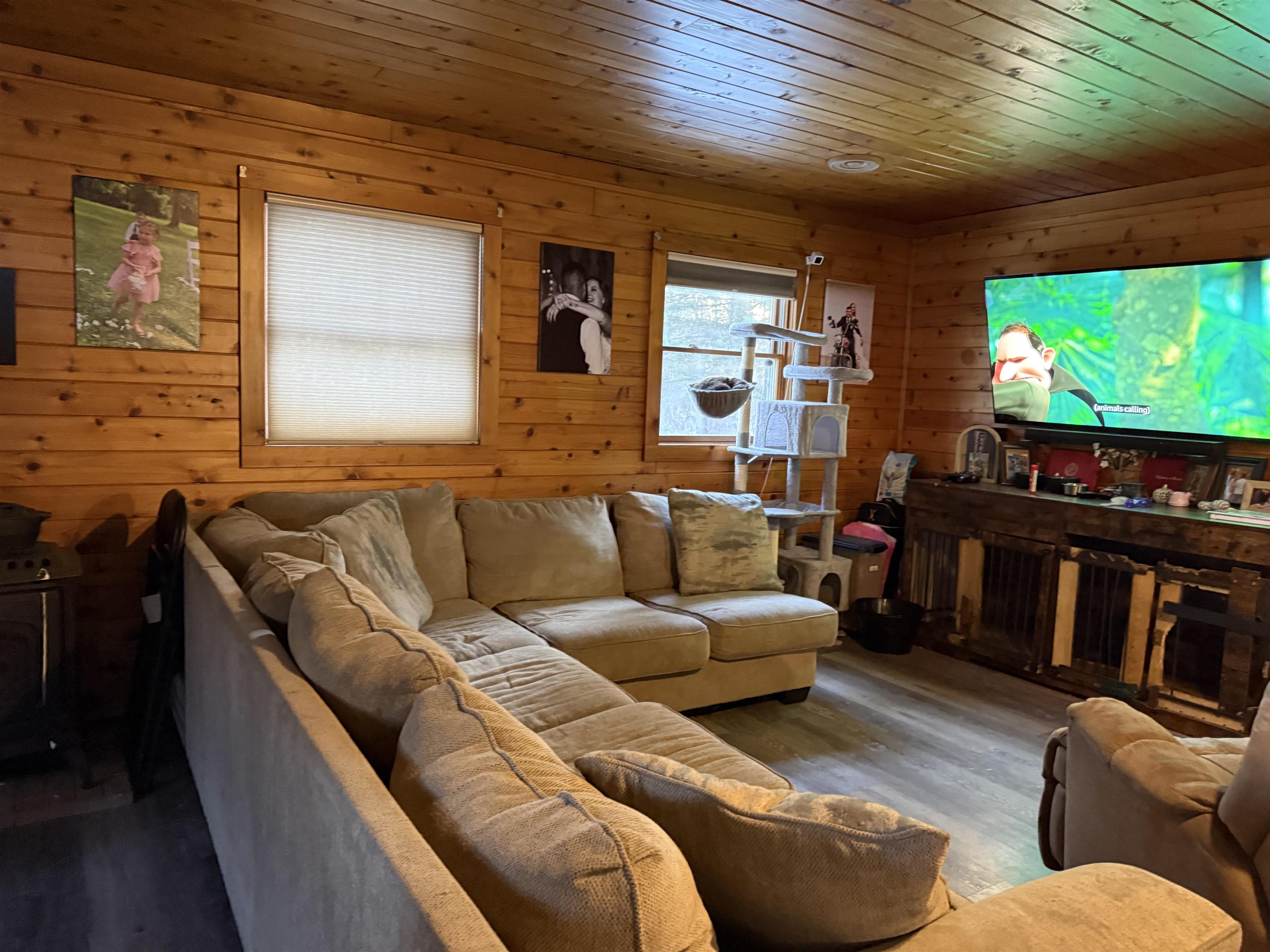 607 W WHISPERING CIRCLE, Redgranite, Wisconsin 54970, 3 Bedrooms Bedrooms, ,1 BathroomBathrooms,Residential,For Sale,607 W WHISPERING CIRCLE,22600115